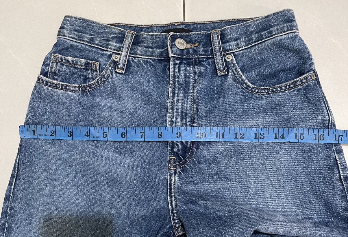 Uniqlo Uniqlo Distressed Washed Blue Straight Fit Jeans Size US 26 / EU 42 - 9 Thumbnail