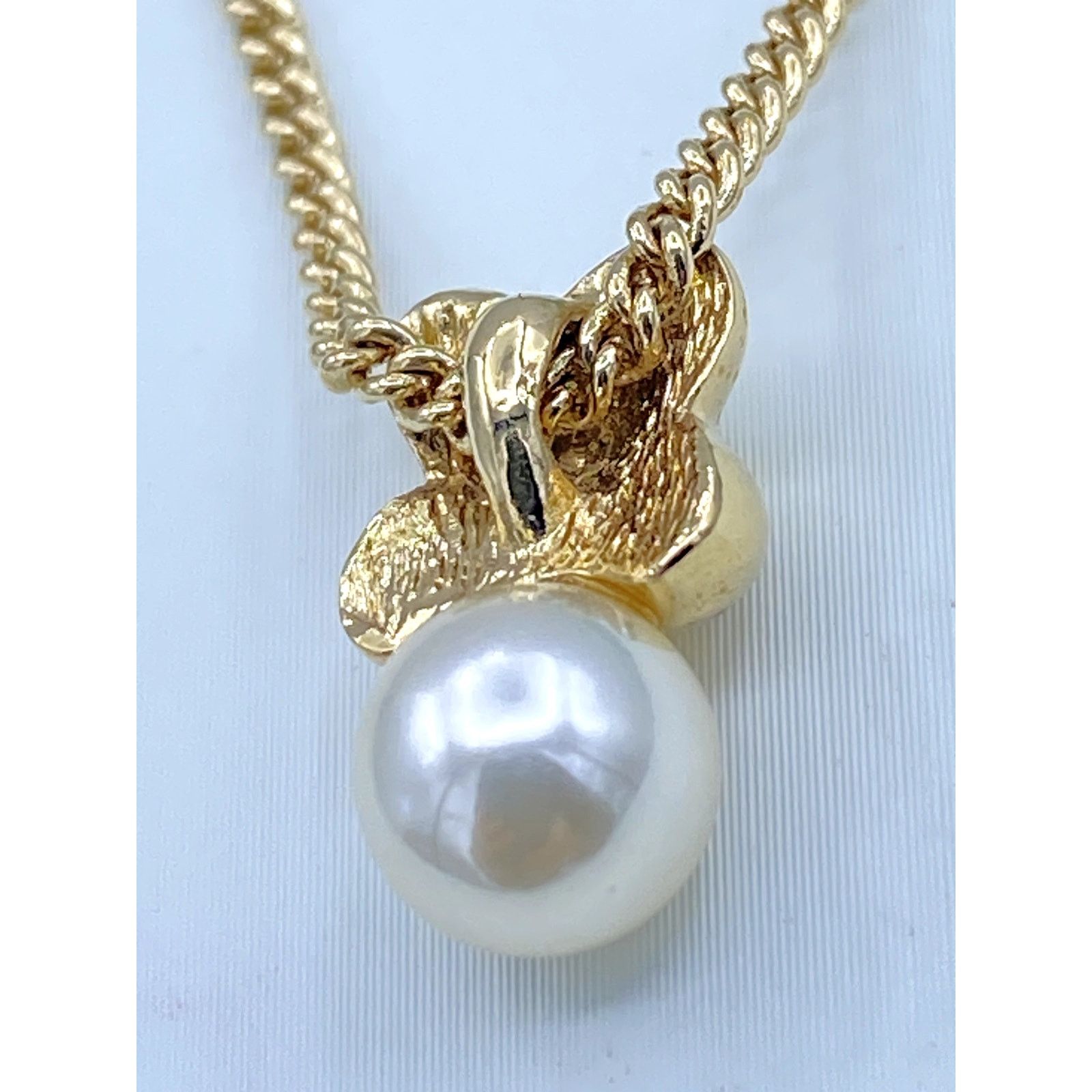 Christian Dior Monsieur Christian Dior Gold-Tone Necklace with Pearl Pendant Size ONE SIZE - 7 Thumbnail