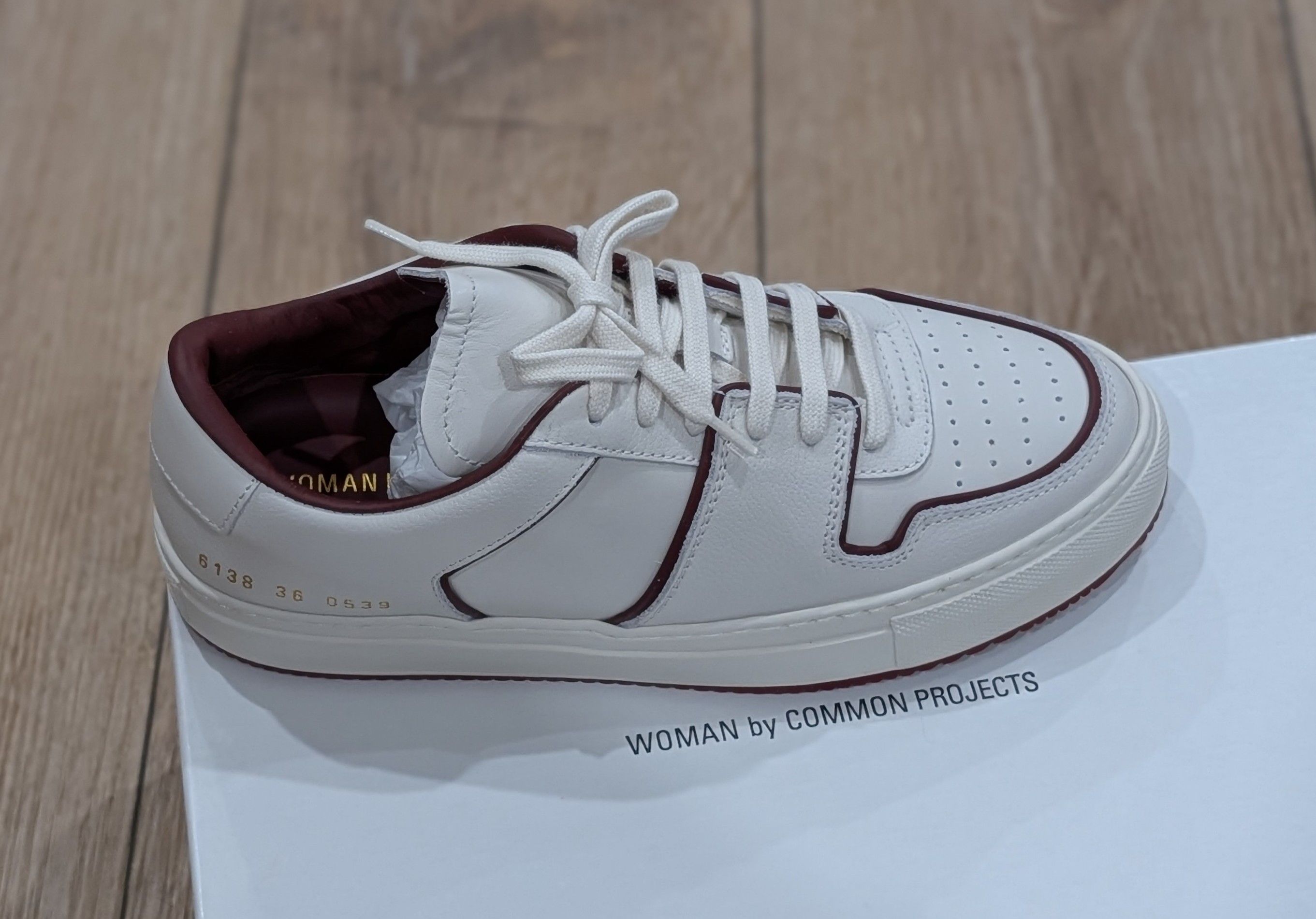 Common Projects Common Projects "Decades" Leather Sneakers White/Red 36 US 6 Size US 6 / IT 36 - 3 Thumbnail