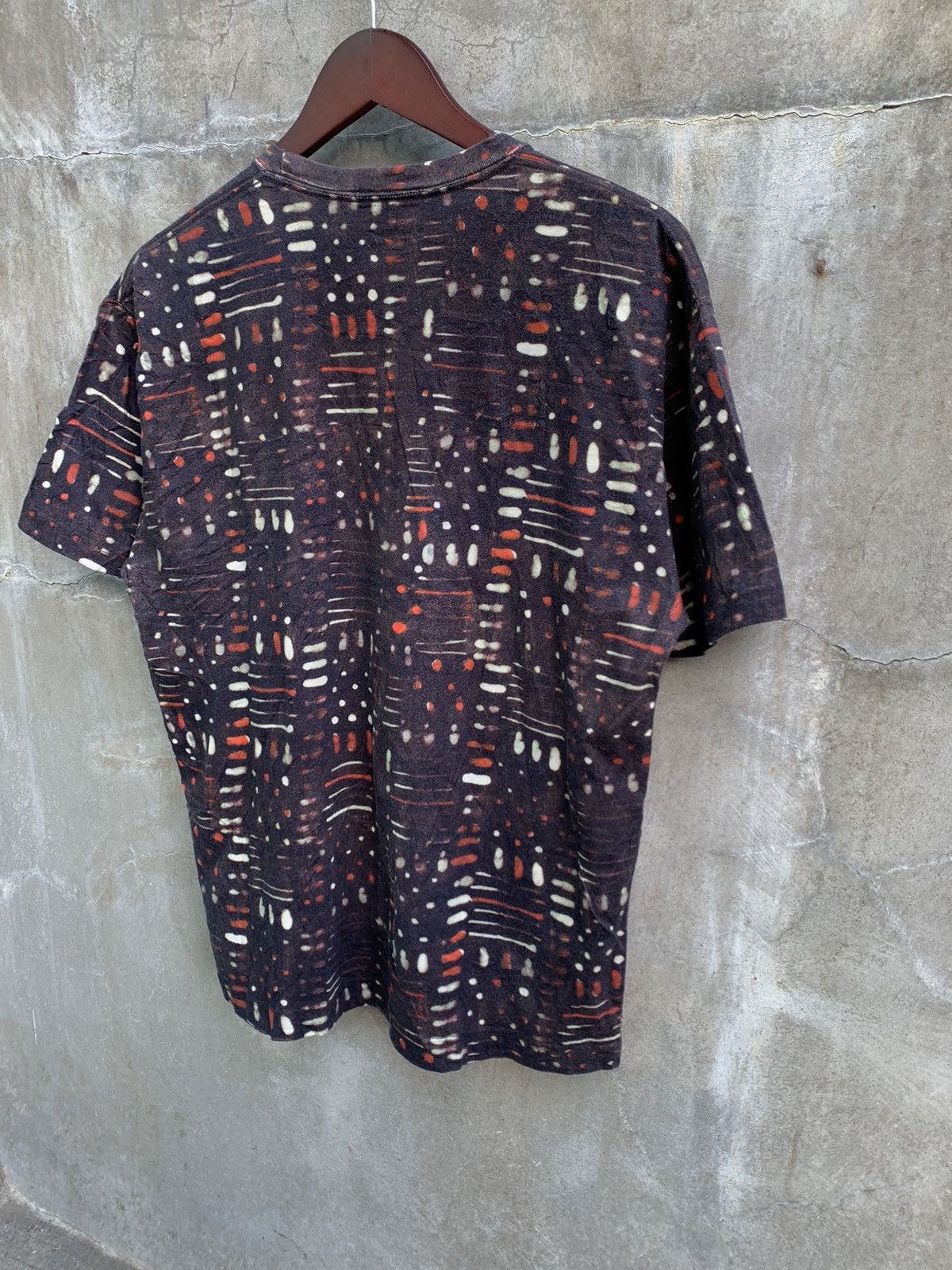 Issey Miyake Graphic Tee Size US L / EU 52-54 / 3 - 6 Thumbnail