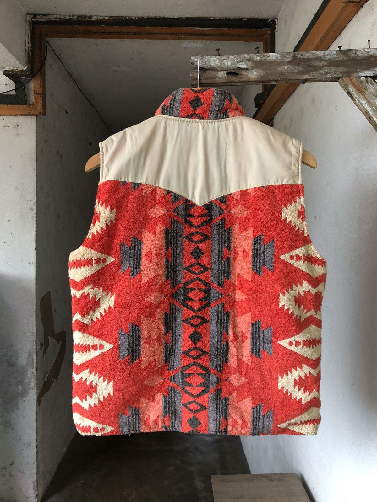 Japanese Brand Coogi Style Dean Native Teddy Cloth Vest Jacket Size US M / EU 48-50 / 2 - 2 Thumbnail