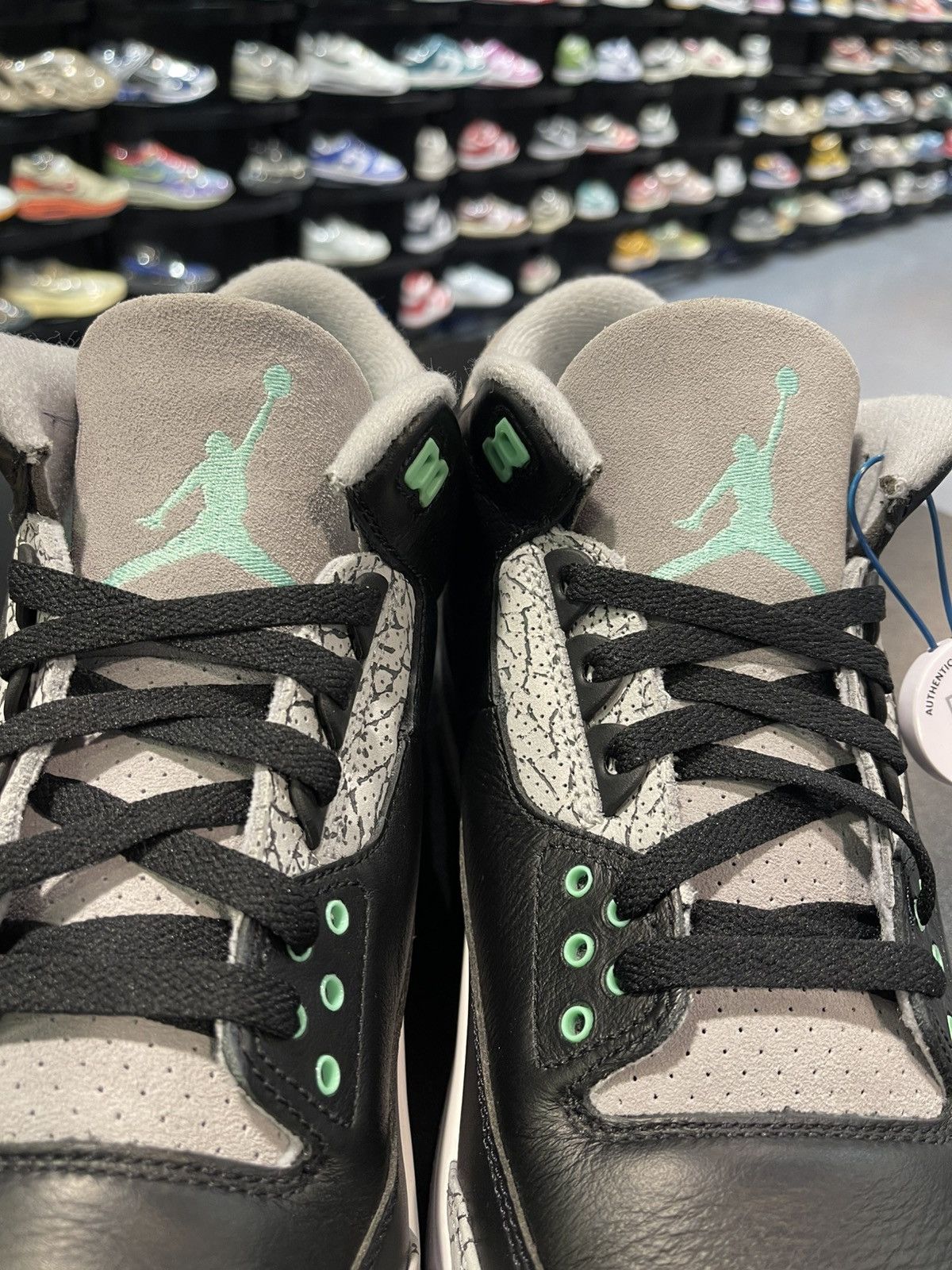 Jordan Brand Size 13 - Jordan 3 Retro Glow Green Size US 13 / EU 46 - 6 Thumbnail