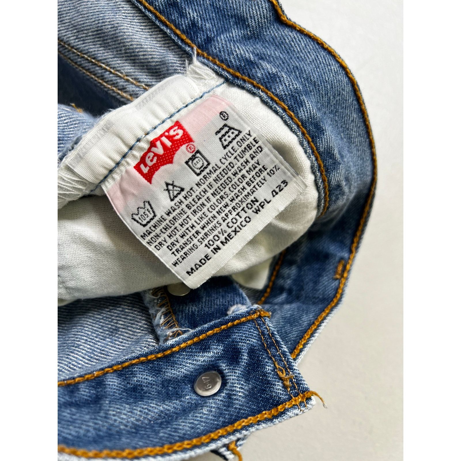 Levi's Vintage 90s Levi’s 501xx Made in USA 38x33 Actual 36x32 Size US 38 / EU 54 - 3 Thumbnail