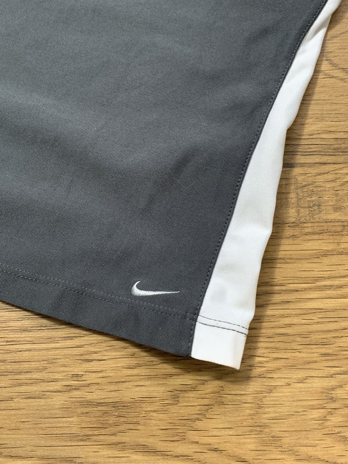 Vintage VINTAGE NIKE DRI FIT MINI SWOOSH 2000s TANK TOP Size S / US 4 / IT 40 - 4 Thumbnail