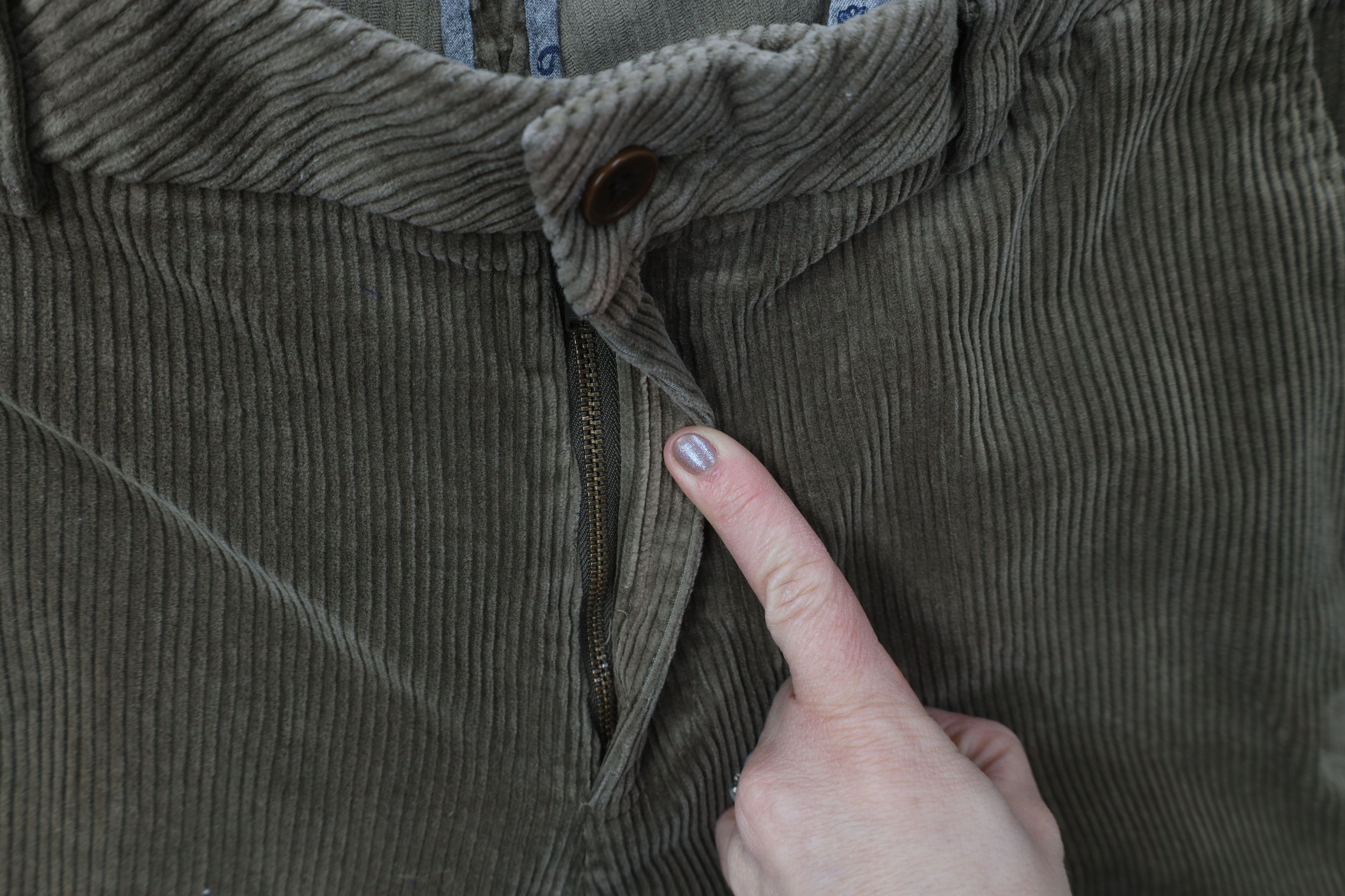 Brooks Brothers Vintage Brooks Brothers Clark Corduroy Chino Pants Beige Size US 34 / EU 50 - 5 Thumbnail