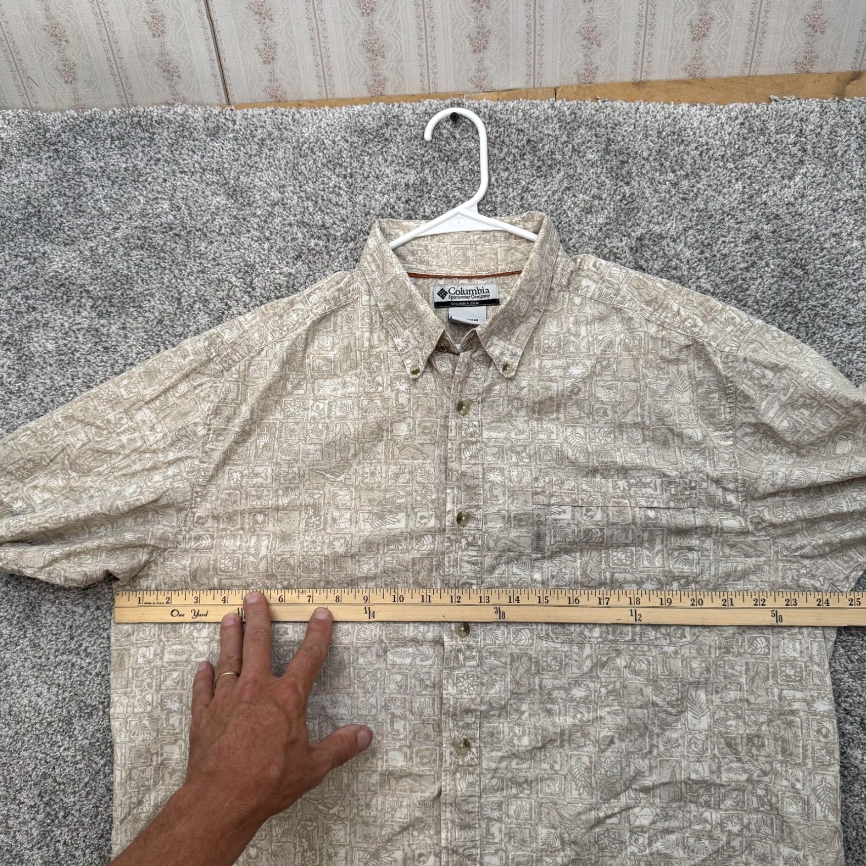 Vintage Columbia Shirt Mens Large Beige Short Sleeve Button-Up Coastal Vacation Beach Geometric Pattern Size US L / EU 52-54 / 3 - 3 Thumbnail