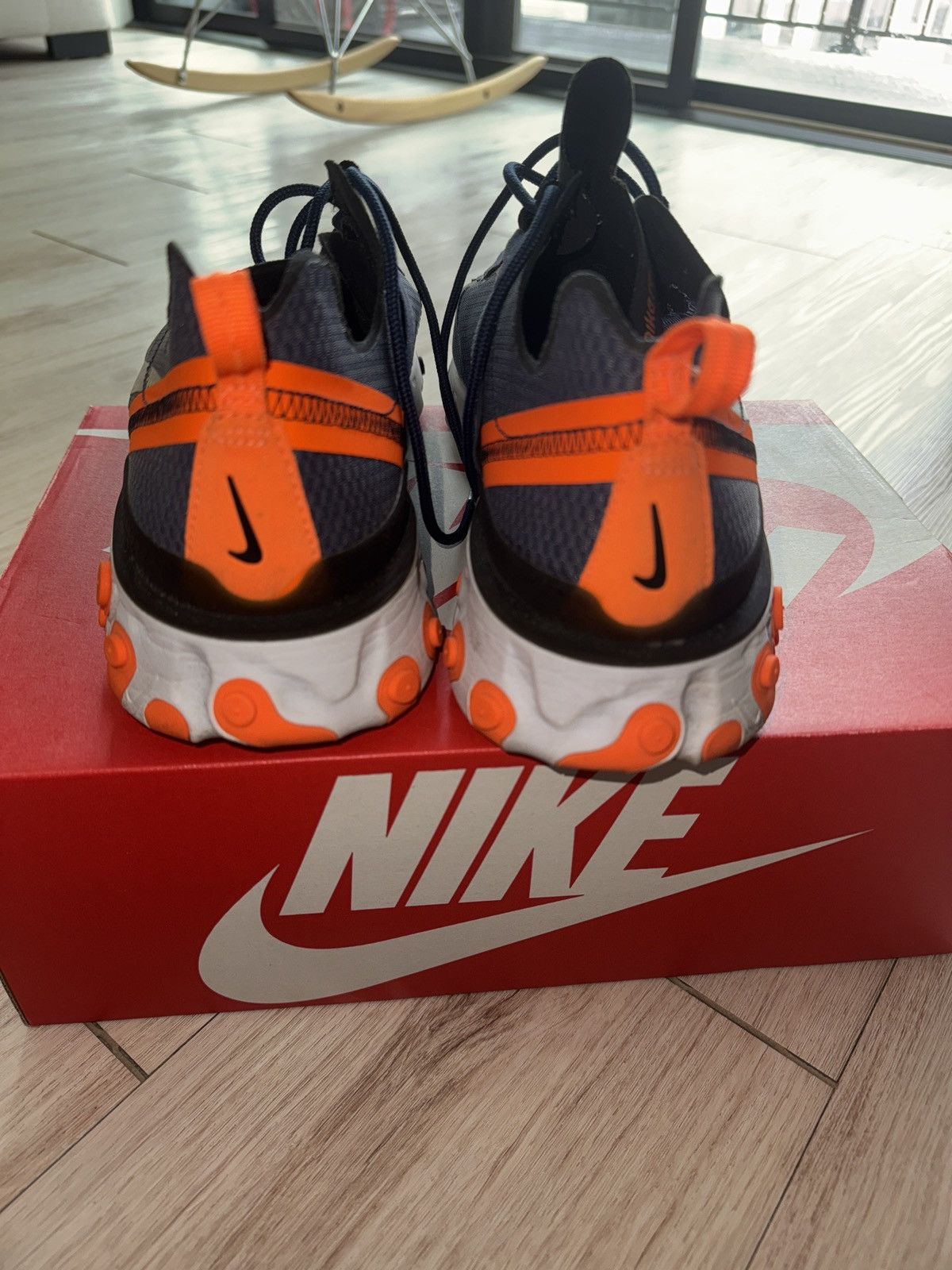Nike Nike React Element 55 trainers Size US 11.5 / EU 44-45 - 4 Thumbnail