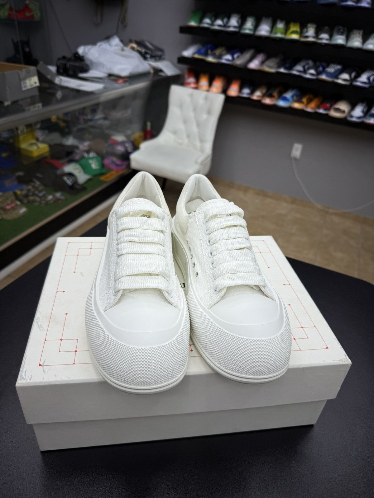 Alexander McQueen ALEXANDER MCQUEEN White Deck Plimsoll Sneaker 40 / 7 US NEW Size US 7 / EU 40 - 4 Thumbnail