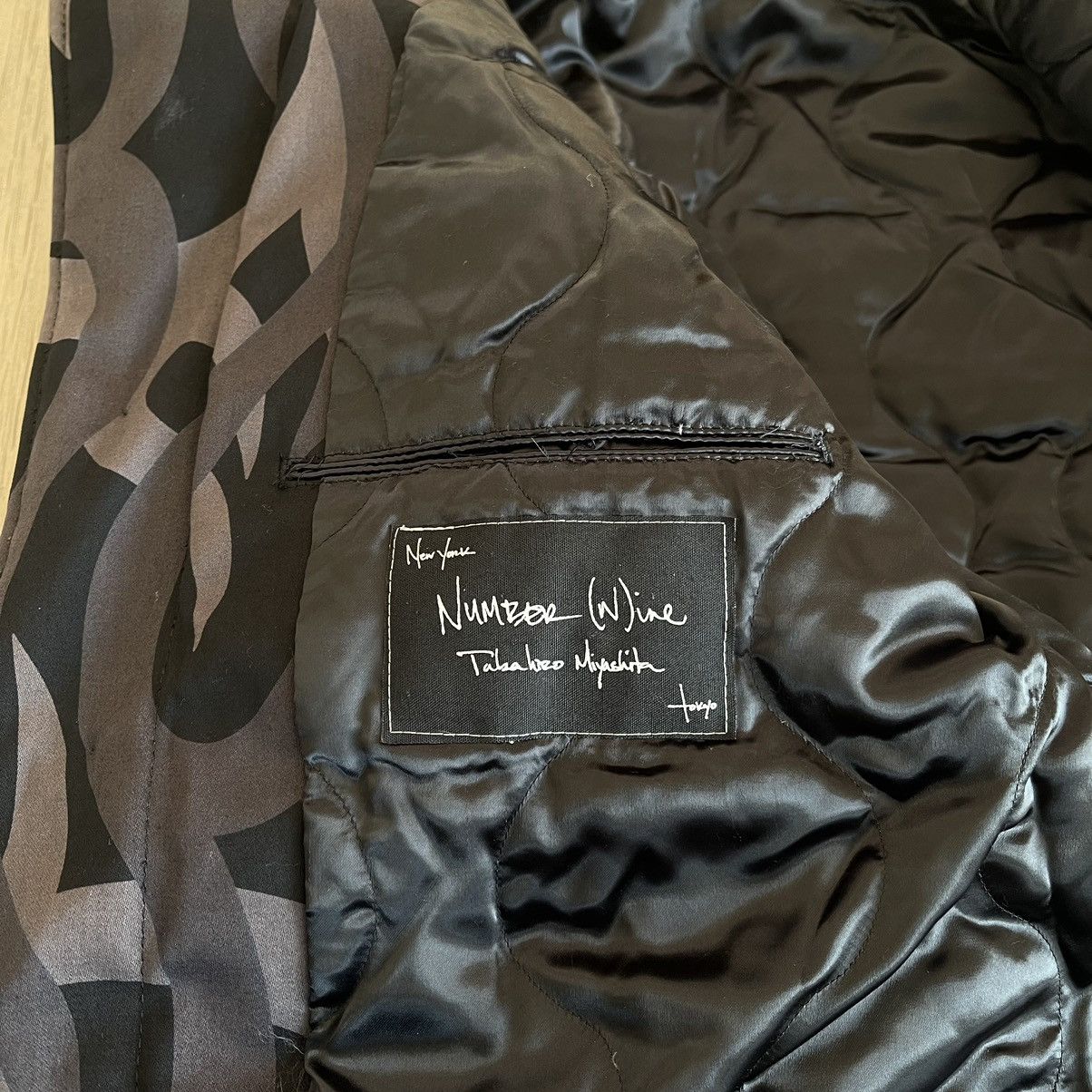 Number (N)ine AW2004 'Give Peace A Chance' Tribal Heart Camo Down Jacket Size US M / EU 48-50 / 2 - 7 Thumbnail