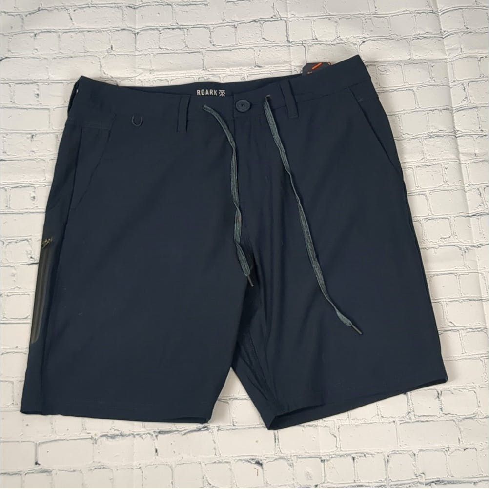 Roark Roark navy blue explorer shorts 2.0 size 32 Size US 32 / EU 48 - 1 Thumbnail
