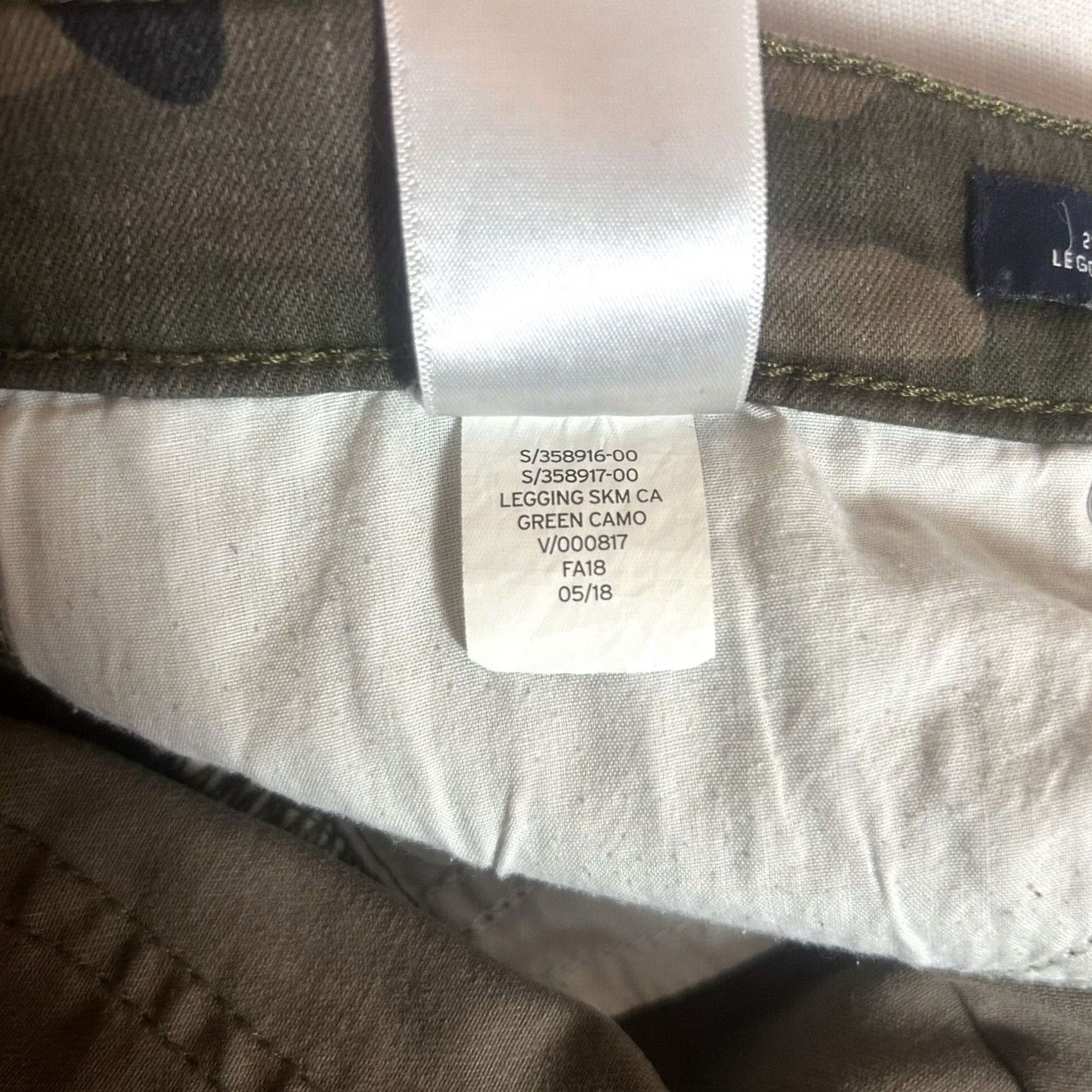 Gap Gap Green Camouflage Denim Leggings Womens 27 Skinny Ankle Camo Jeans Mid Rise Size 27" / US 4 / IT 40 - 5 Thumbnail