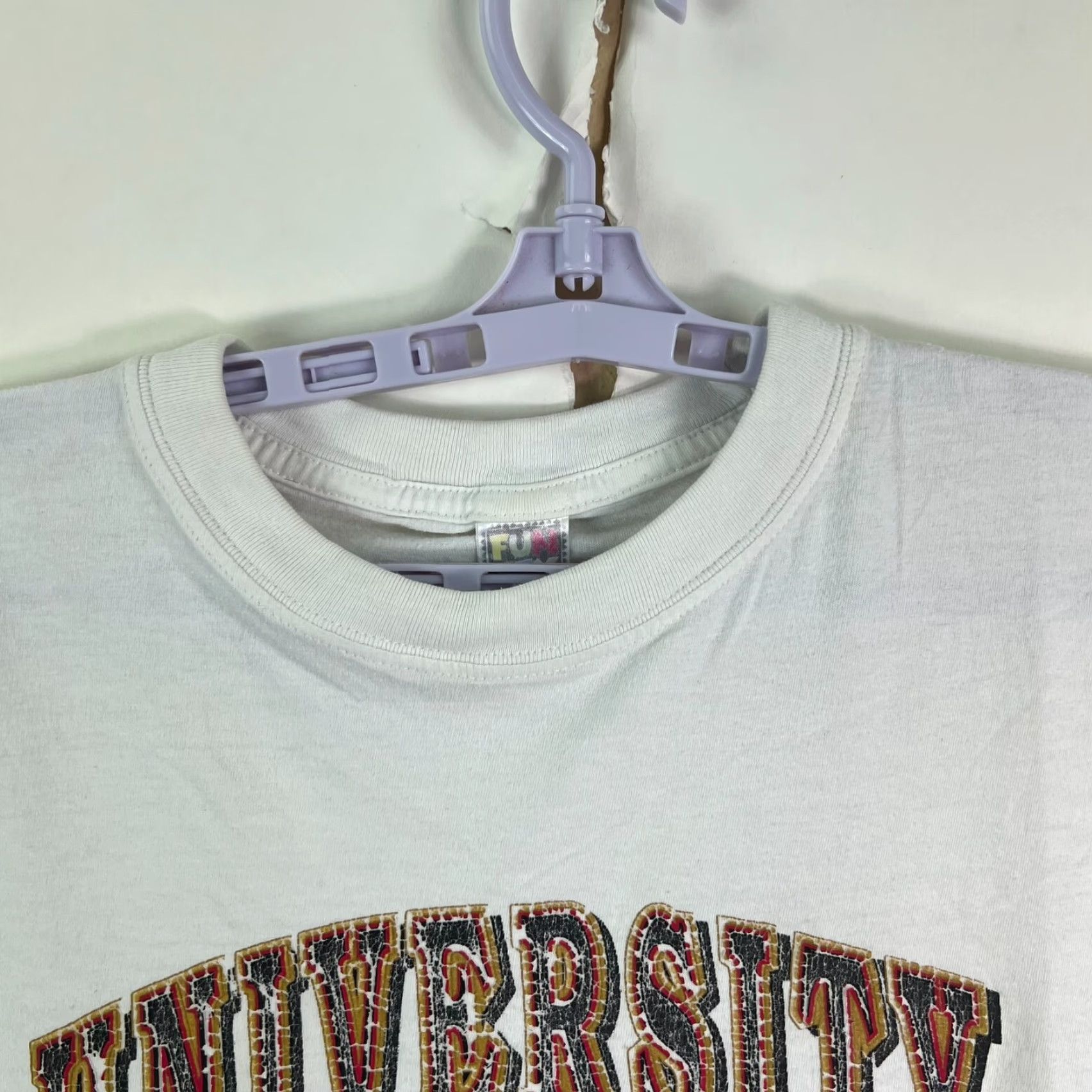 Vintage VINTAGE Fun Tex University of Amsterdam T Shirt Mens L White Graphic 1980s Crew Neck Short Sleeve Size US L / EU 52-54 / 3 - 3 Thumbnail
