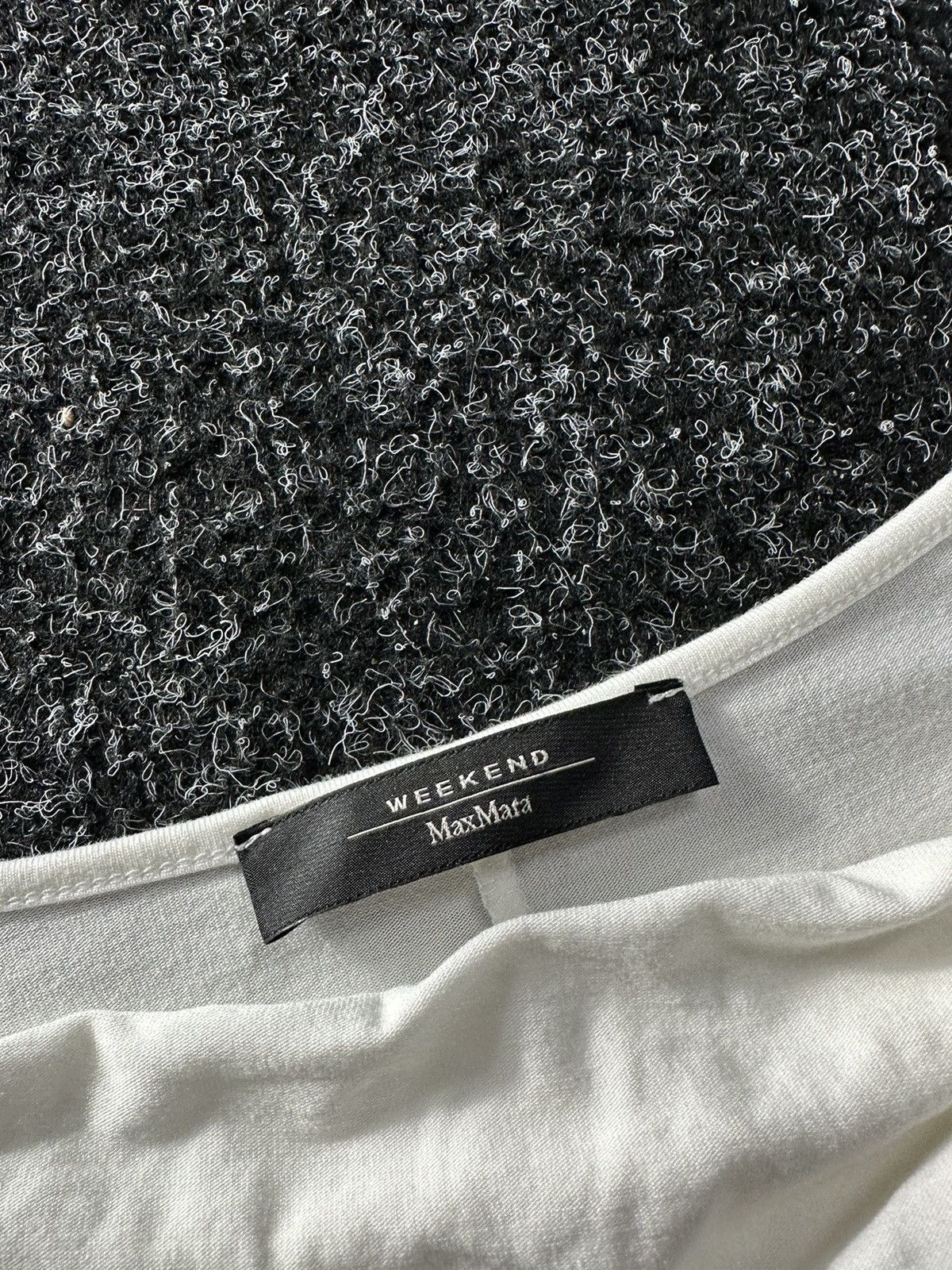 Max Mara × Weekend Max Mara 🚨Vintage RARE Max Mara weekend blank tee with logo LUXURY Size S / US 4 / IT 40 - 6 Thumbnail