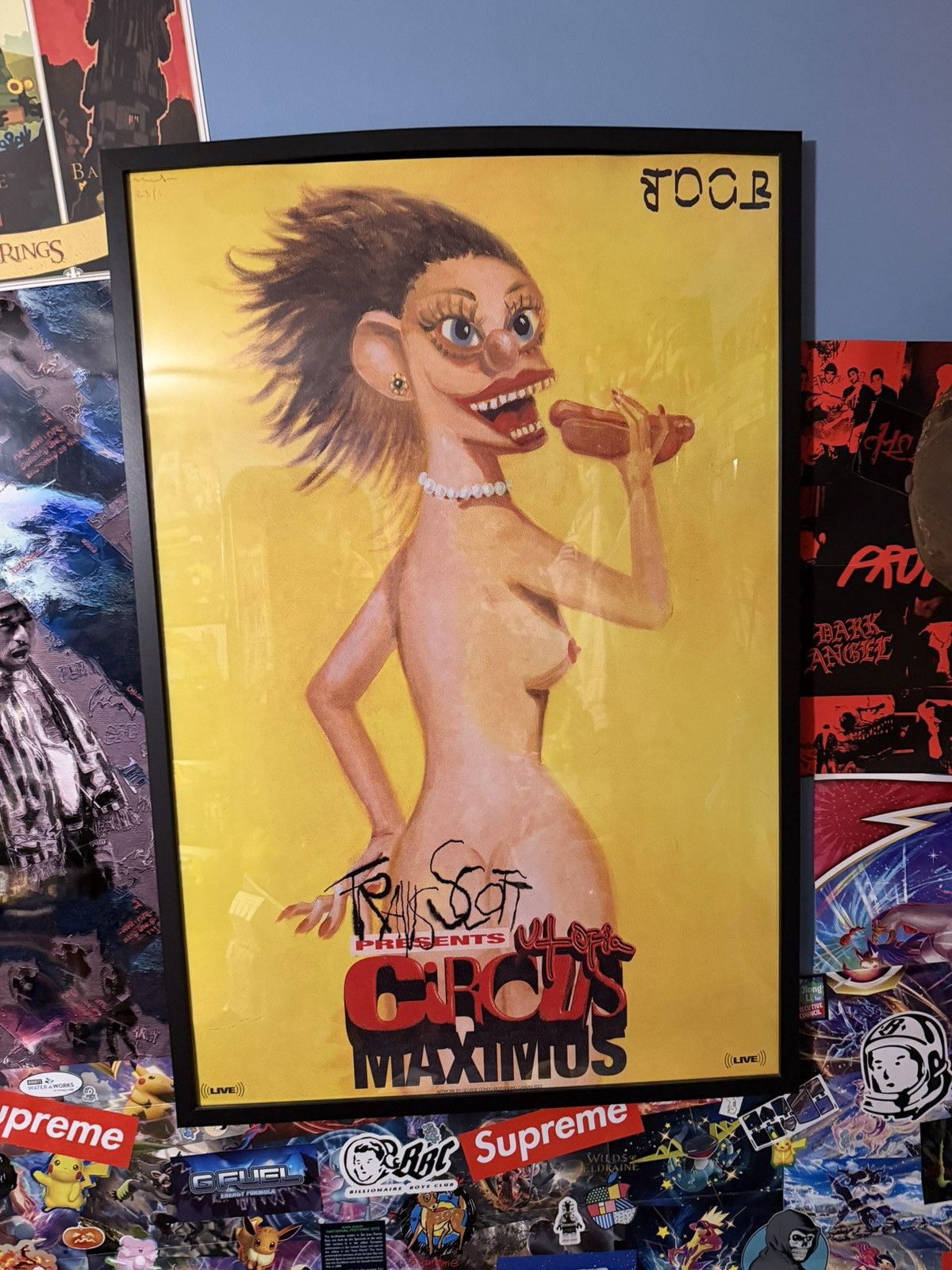 Travis Scott Travis scott utopia tour poster Size ONE SIZE - 1 Preview