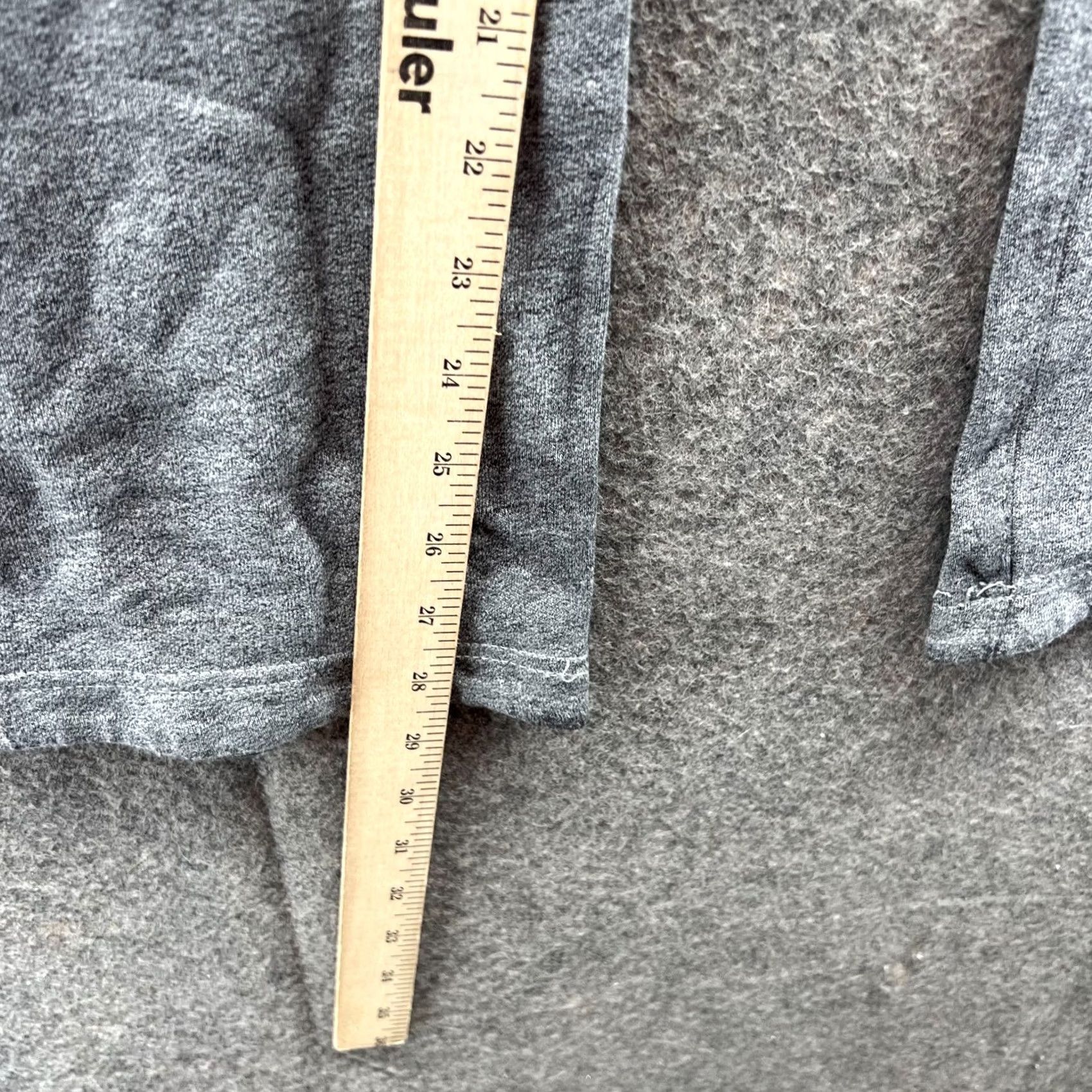 Abercrombie & Fitch Abercrombie & Fitch Sweatpants Women Medium Gray Bootcut Vtg Sweatpants, Regular Fit, 28in Inseam, Cotton, Fleece, 34in Waist, Gray, Ladies, 90s Style Size 32" / US 10 / IT 46 - 7 Thumbnail