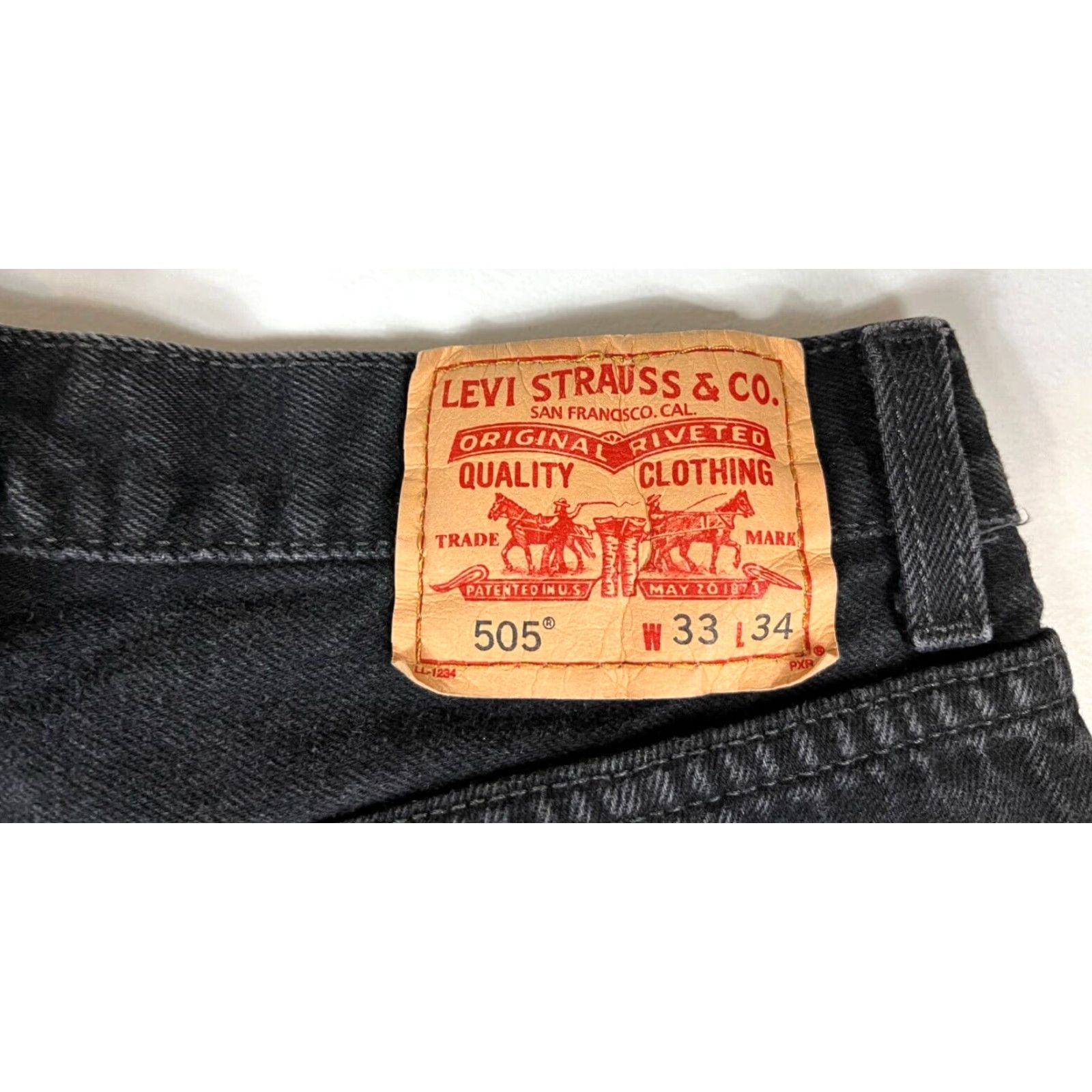 Levi's VINTAGE Levi's 505 Jeans Regular Straight Black Sz 33x34 Mens Jeans Size US 30 / EU 46 - 6 Thumbnail