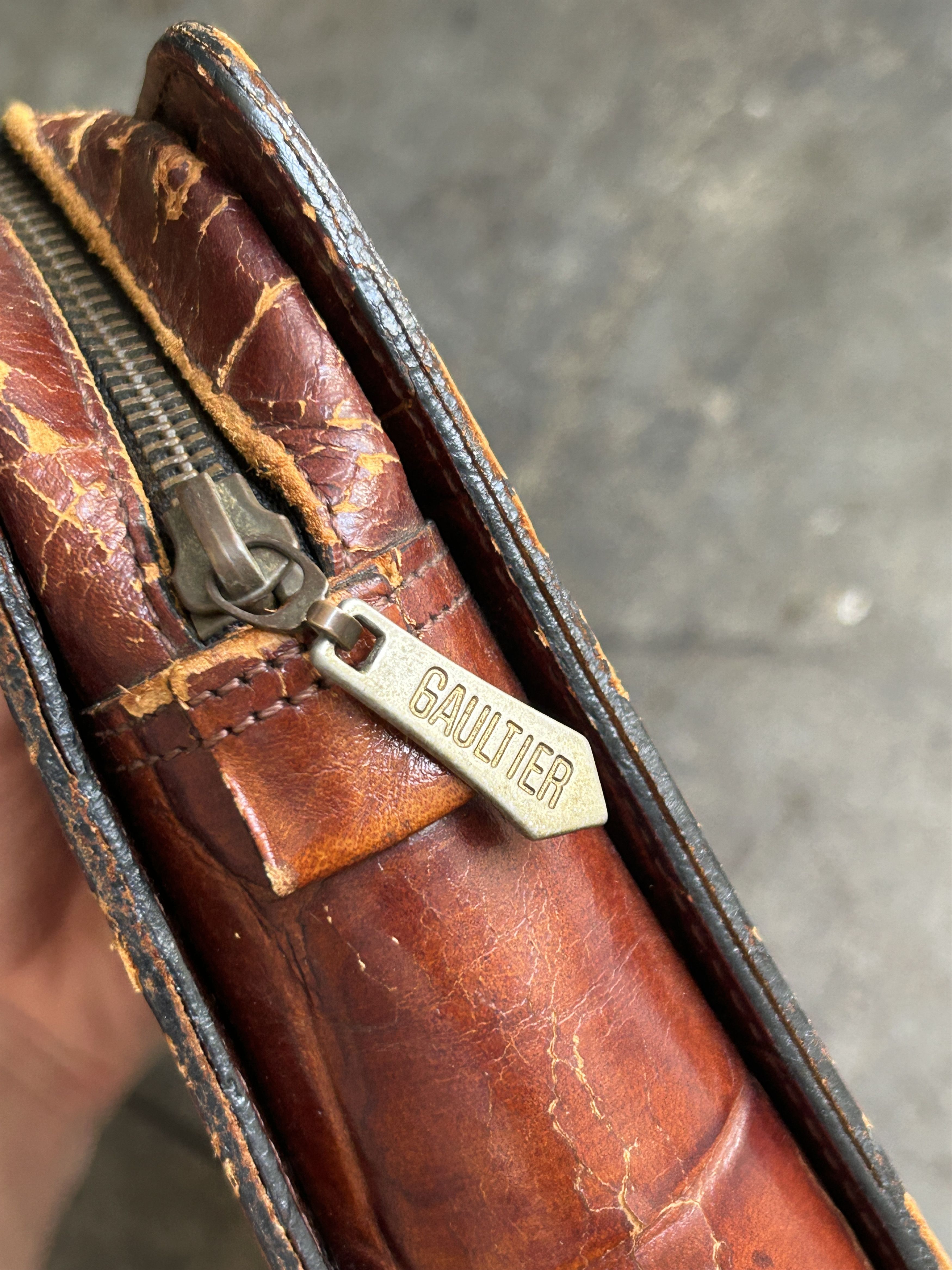Jean Paul Gaultier Vintage JPG Alligator Embossed Leather Clutch Size ONE SIZE - 5 Thumbnail
