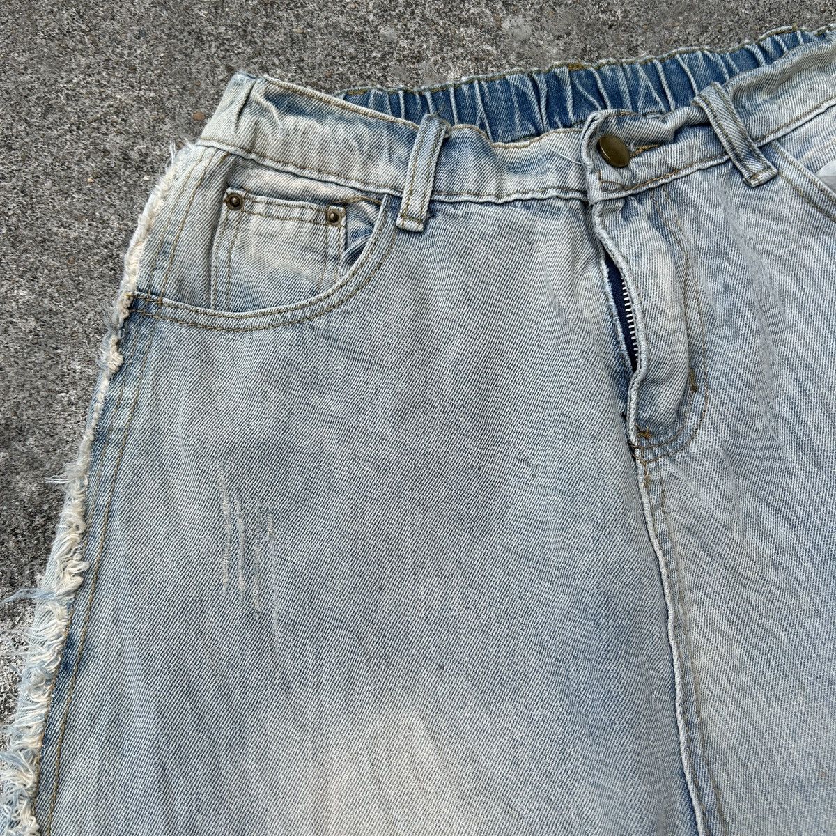 Japanese Brand × Vintage Loose Jeans Patchwork Paint Style Size US 27 - 7 Thumbnail