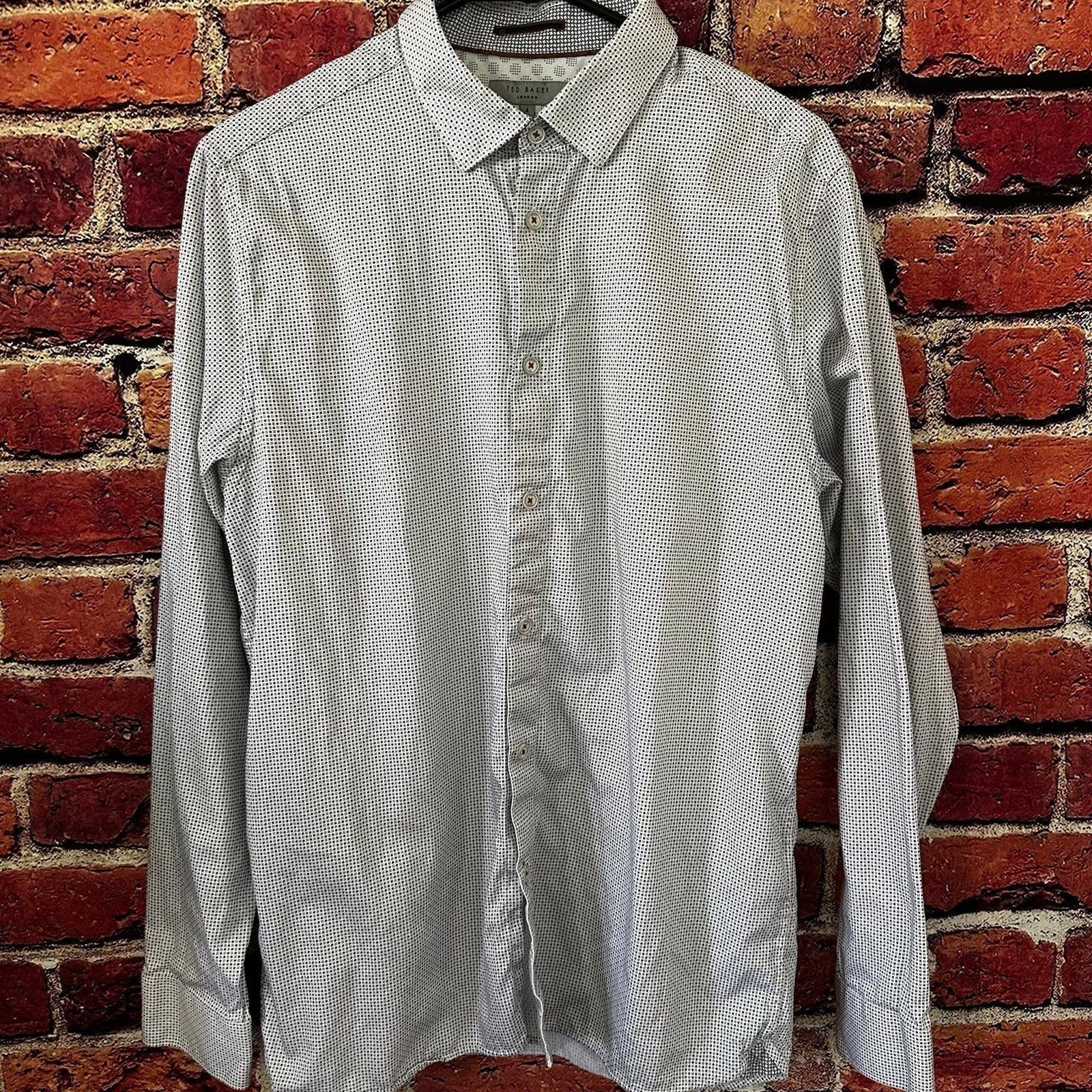 Ted Baker Ted Baker button down size 5= large Size US L / EU 52-54 / 3 - 1 Thumbnail