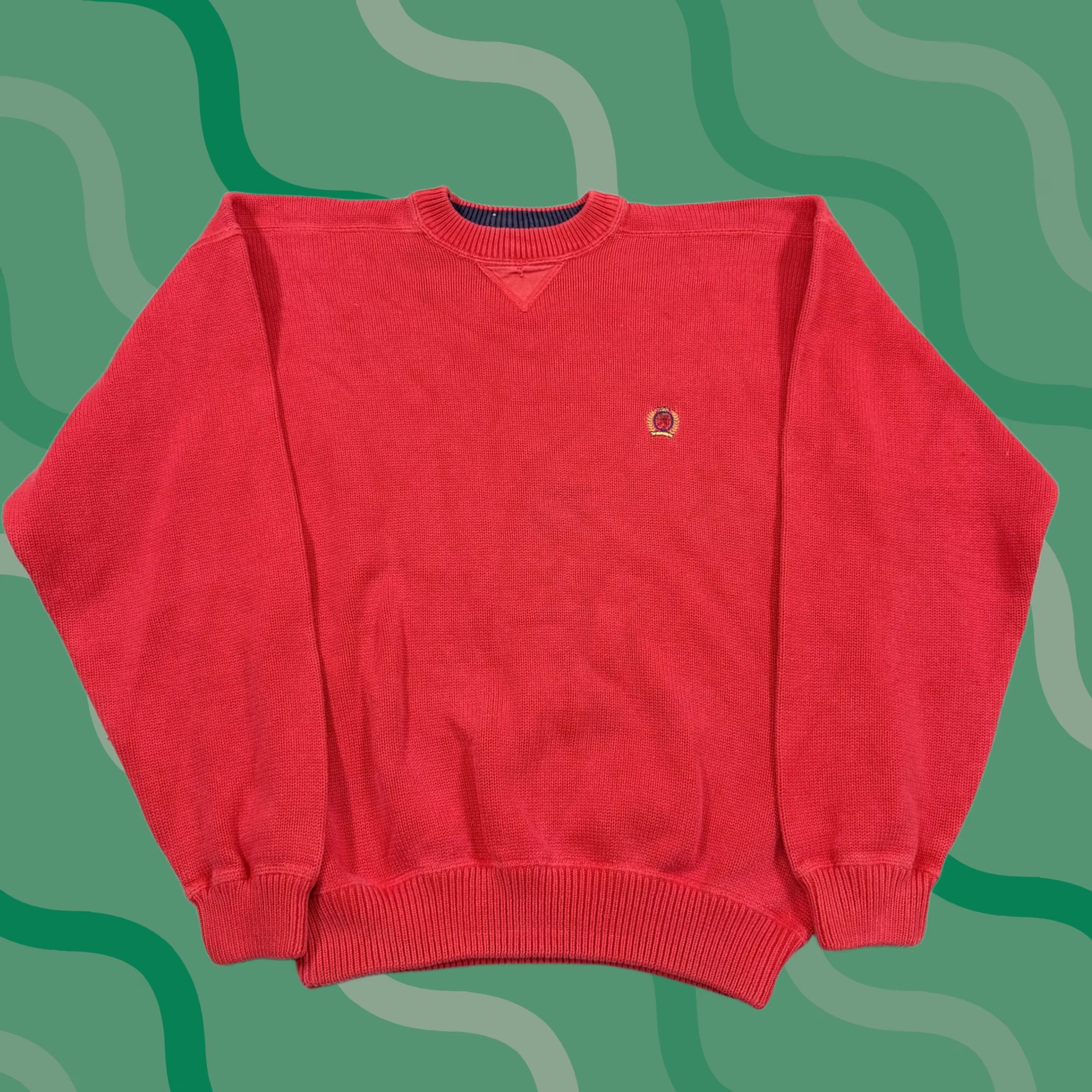 Tommy Hilfiger VINTAGE Tommy Hilfiger Sweater Mens XL Red Cotton Crest Logo Crewneck Pullover Size US XL / EU 56 / 4 - 1 Thumbnail