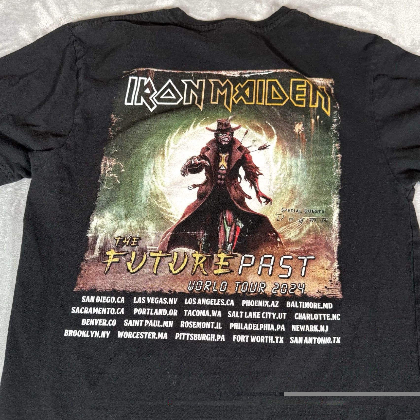 Vintage VINTAGE Iron Maiden Future Past World Tour T Shirt Mens L Black Double-Sided Graphic Print 90s Concert Mens Size US M / EU 48-50 / 2 - 6 Thumbnail