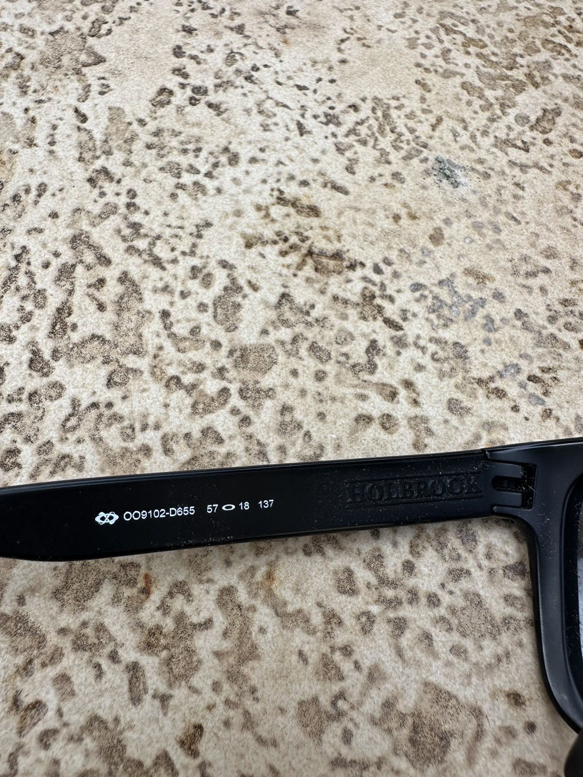Oakley Oakley Sunglasses Black OO9102-D655 Size ONE SIZE - 5 Thumbnail