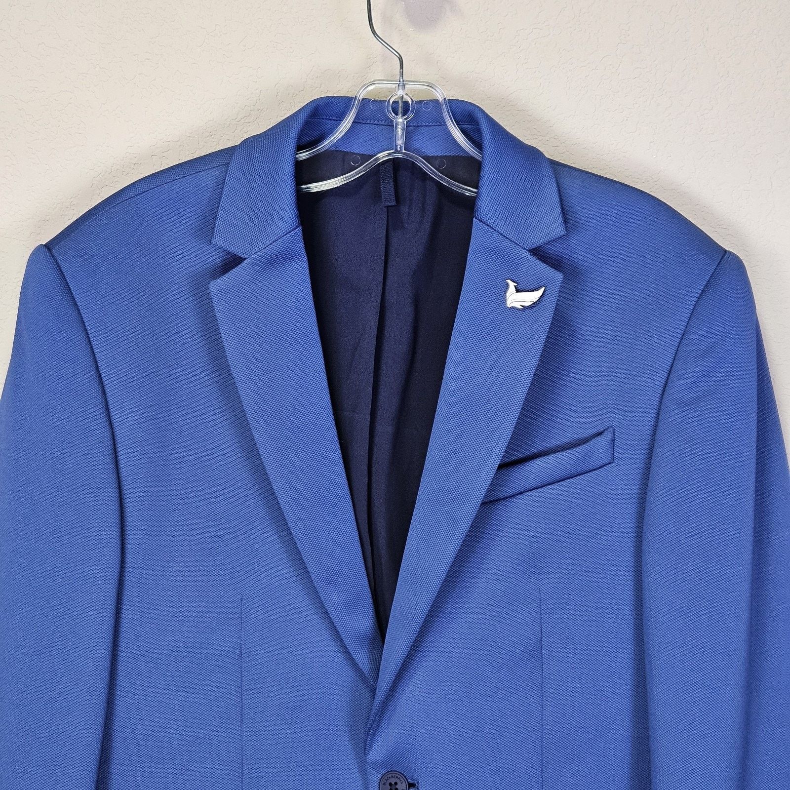 Blackberrys Phoenix Fit Blazer with Lapel Pin