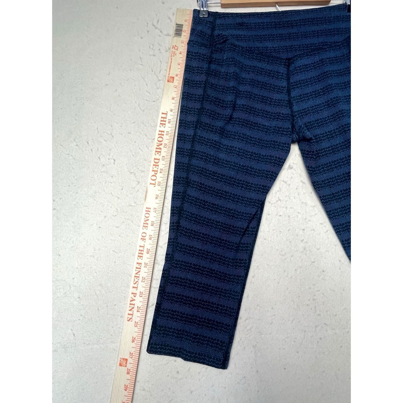 Nike Nike Leggings Womens Medium Blue Black Dri-Fit Athletic Yoga Cropped Pants Size 32" / US 10 / IT 46 - 6 Thumbnail