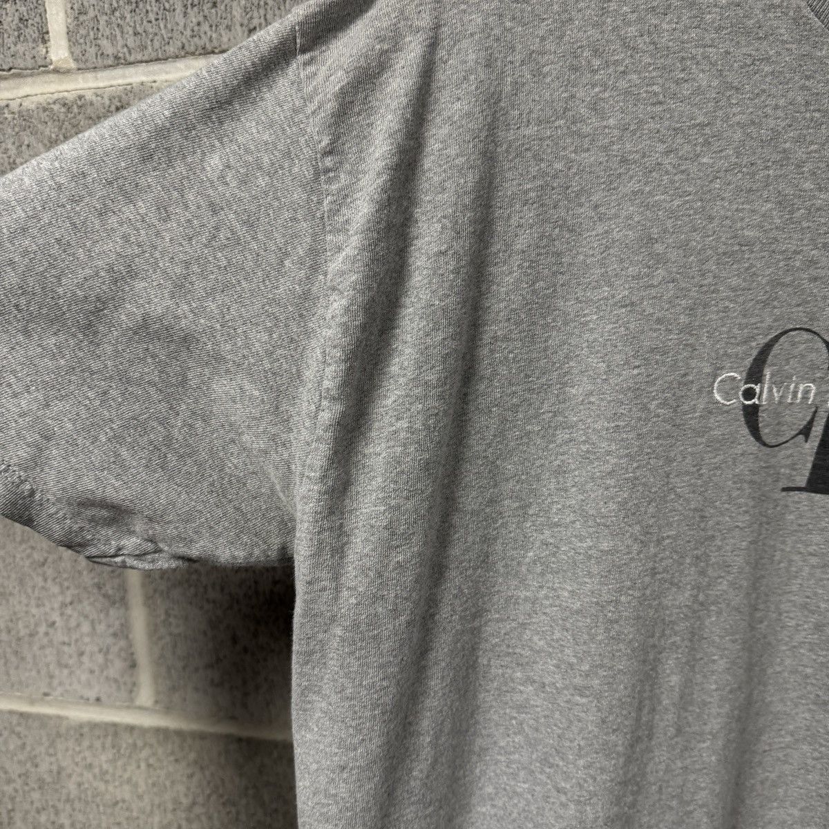 Vintage 90s Faded Calvin Klein Logo Tee Boxy ERD Grunge Size US L / EU 52-54 / 3 - 7 Thumbnail