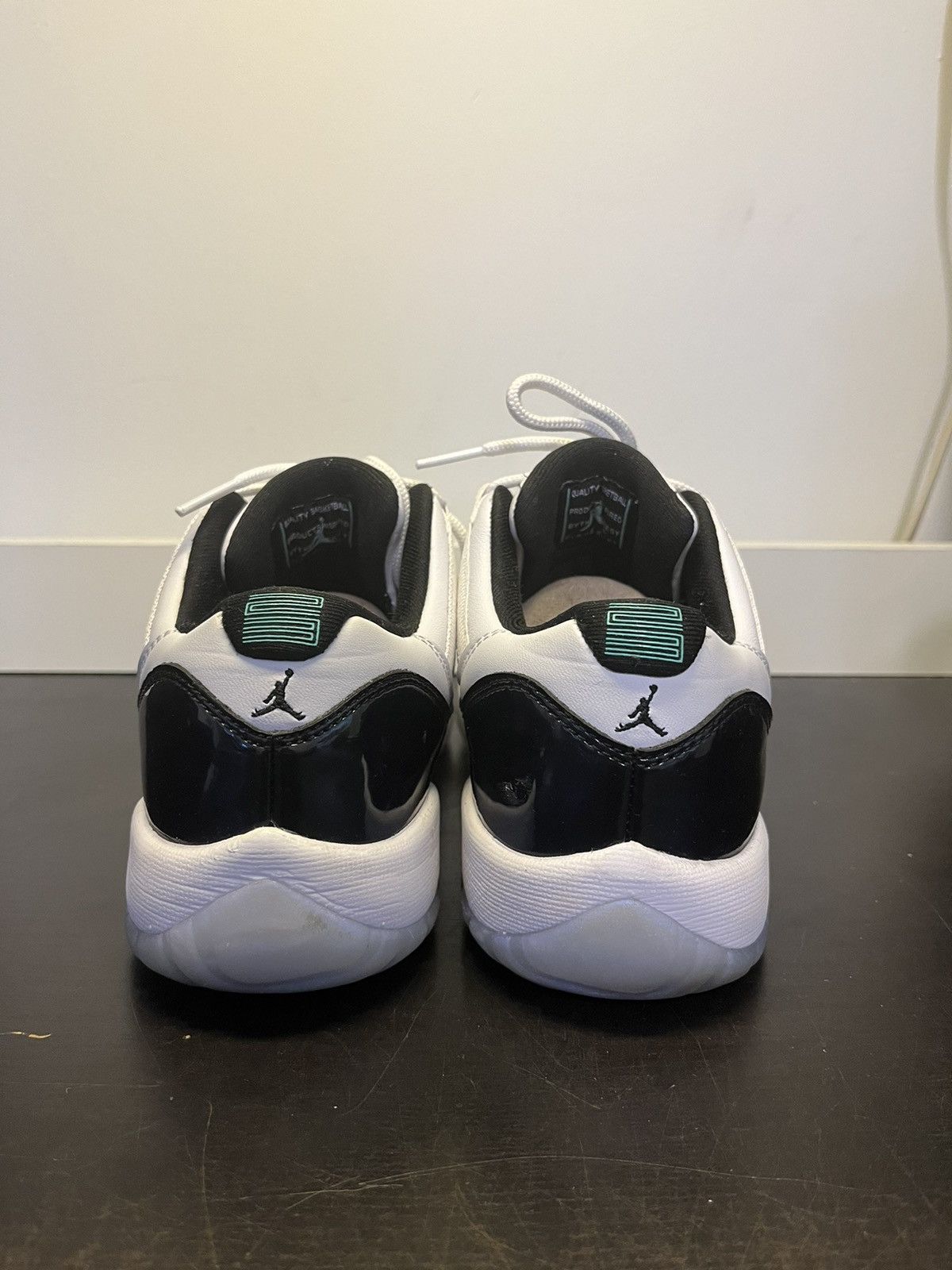 Jordan Brand Air Jordan 11 Retro Low Iridescent GS 4.5Y 528896-145 Size US 6 / IT 36 - 6 Thumbnail