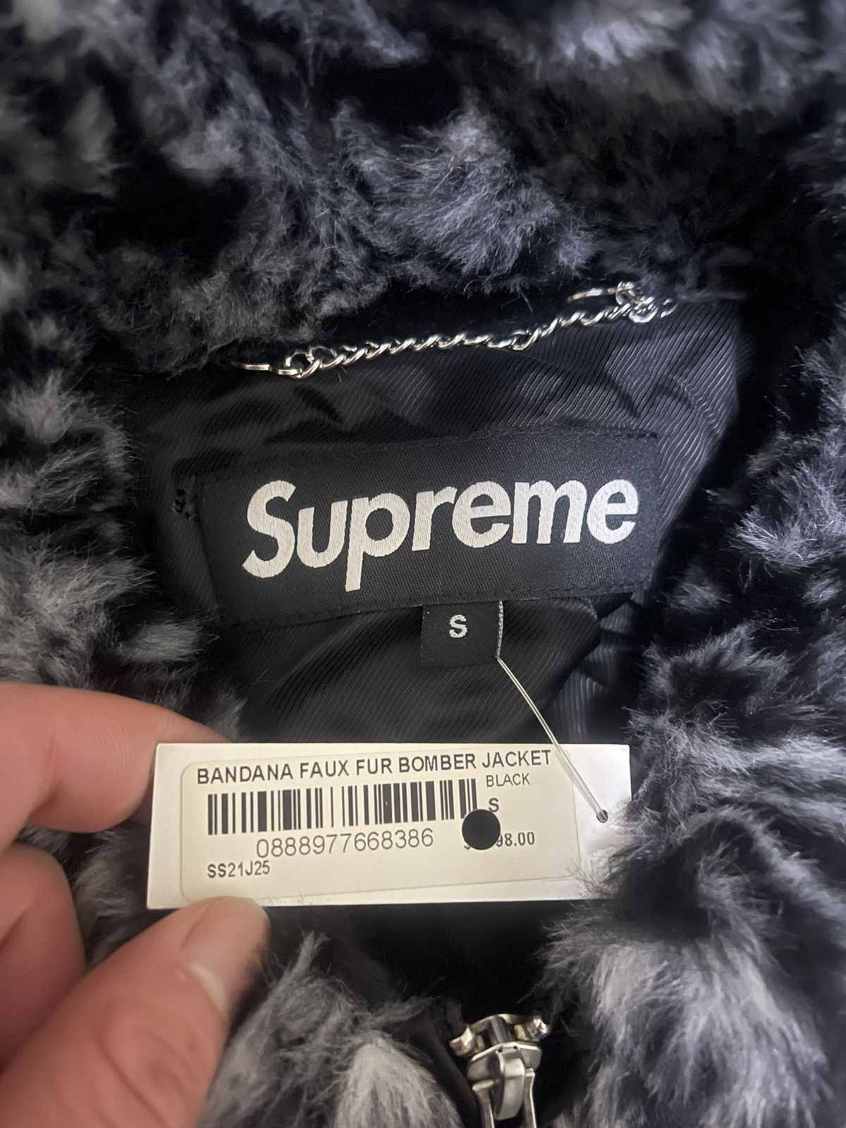 Supreme Supreme bandana faux fur bomber Jacket Size US S / EU 44-46 / 1 - 3 Thumbnail