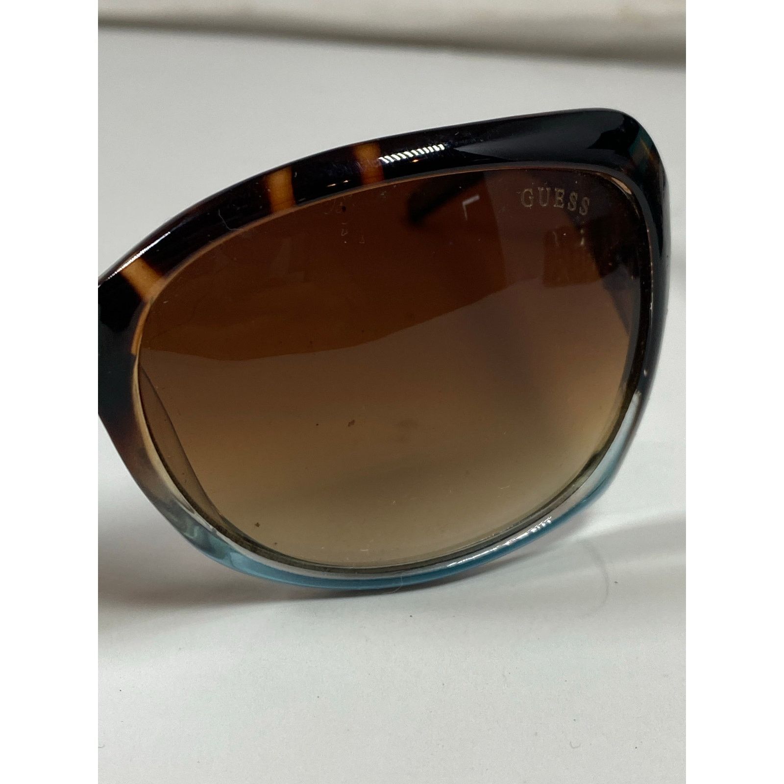 Guess Guess Sunglasses Tortoise and Blue Gradient Lenses Size ONE SIZE - 8 Thumbnail