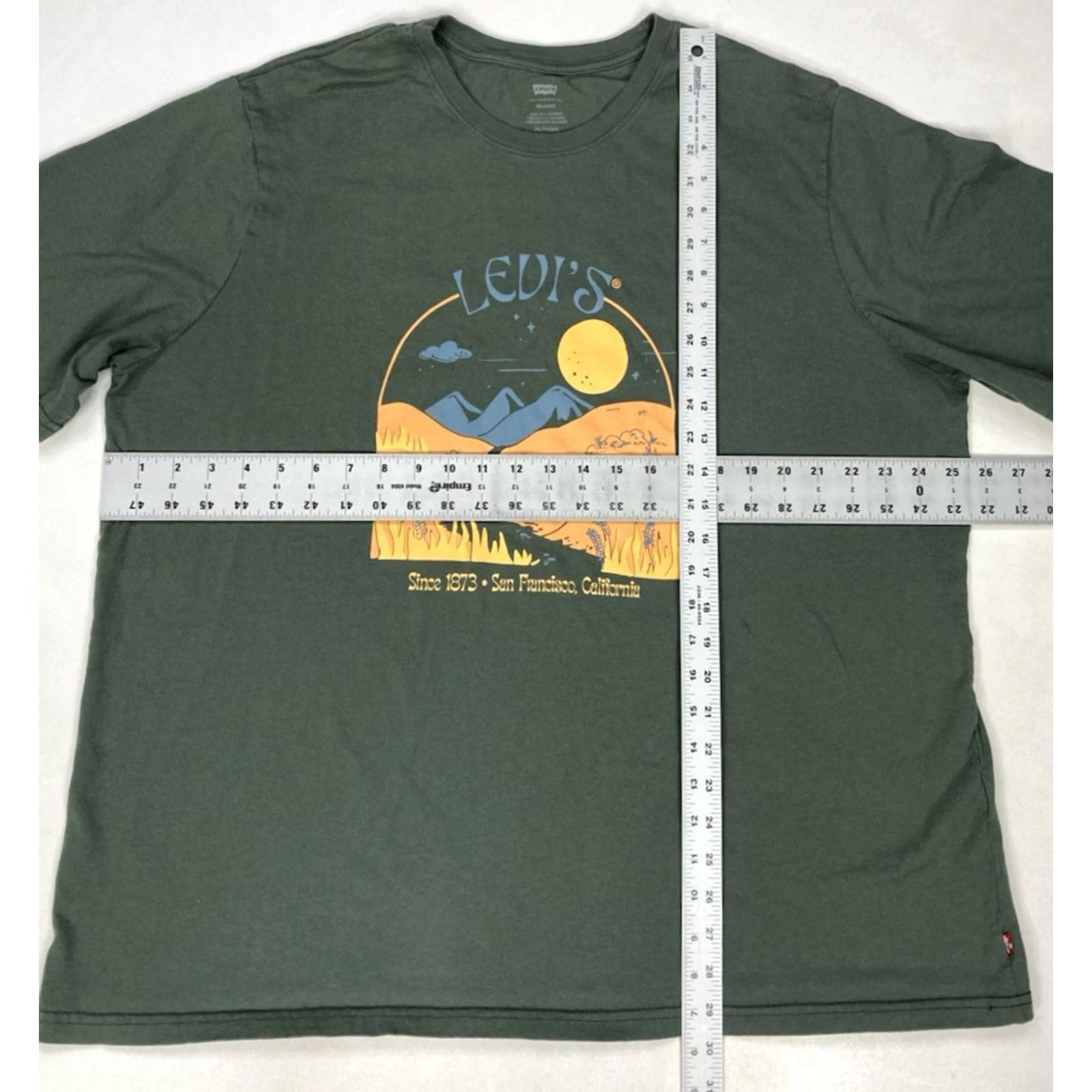 Levi's VINTAGE Levi’s Outdoor Mountain Graphic T-shirt Men XXL Green Short Sleeve Size US XXL / EU 58 / 5 - 6 Thumbnail