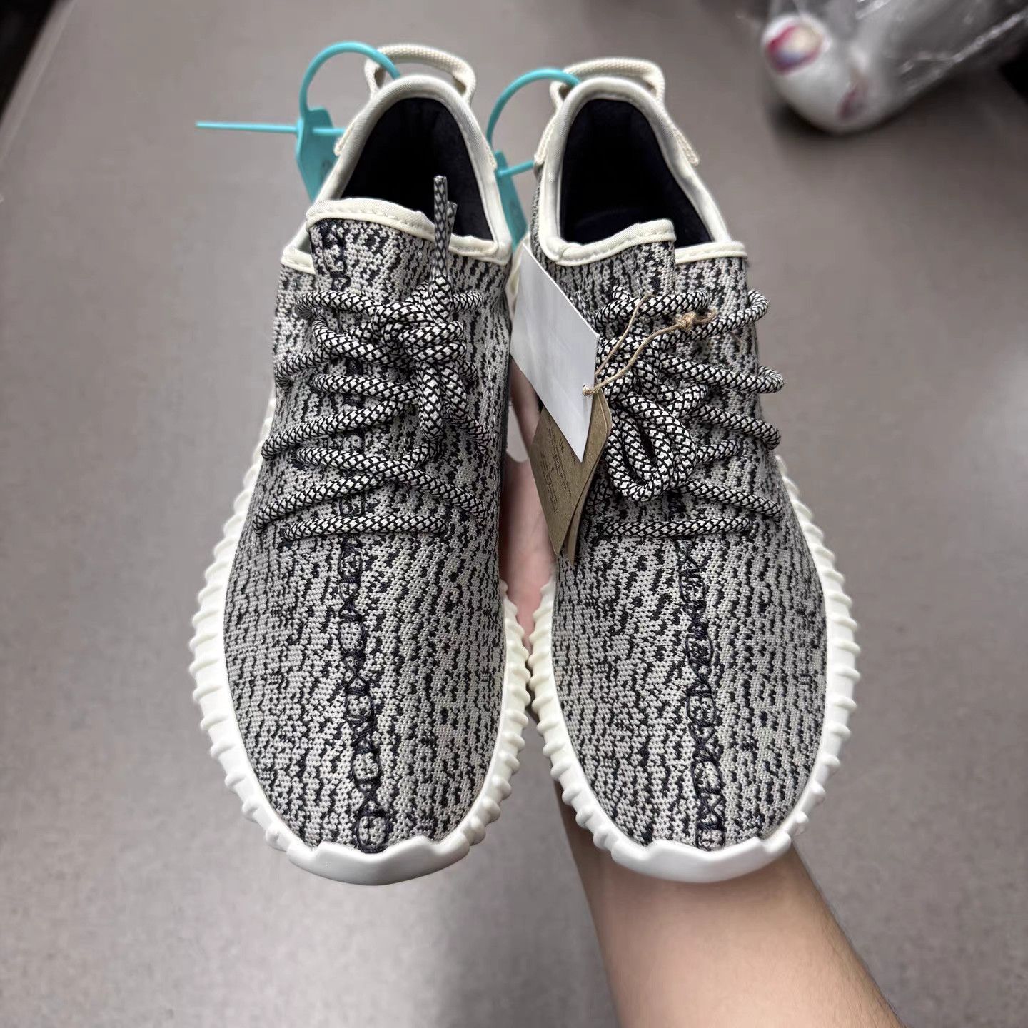 Adidas adidas Yeezy 350 Turtle Dove 2022 Sneakers K15 Size US 8 / EU 41 - 5 Thumbnail