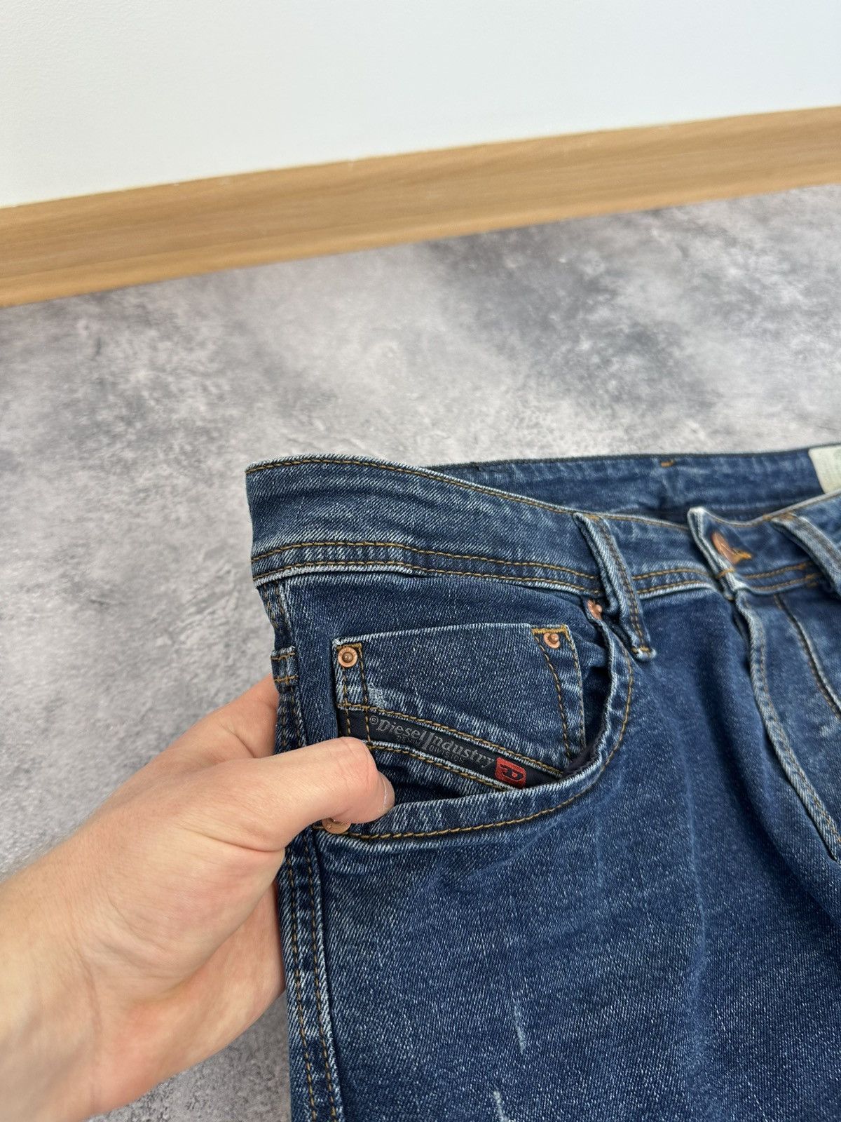 Diesel Vintage Diesel Avant Garde Designer Straight Larkee Jeans Size US 32 / EU 48 - 13 Thumbnail