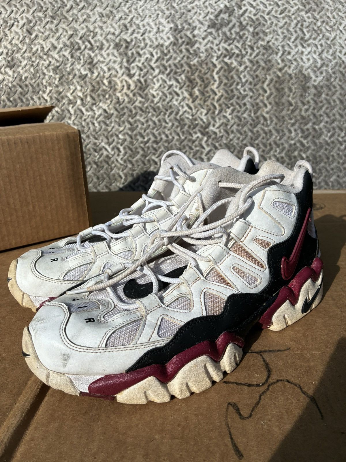 Nike Air Slant Mid White Team Red Athletic Shoes 678010-062