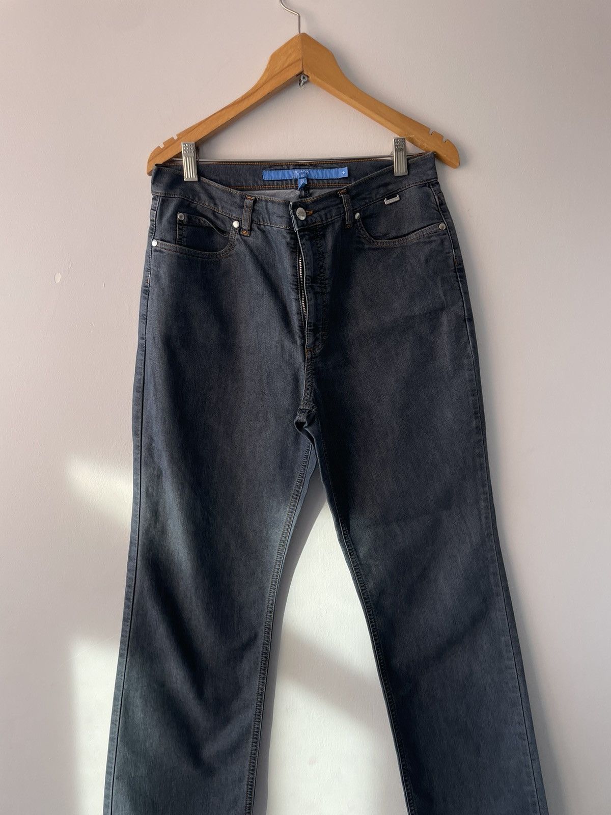 Escada Escada jean Size 27" / US 4 / IT 40 - 8 Thumbnail