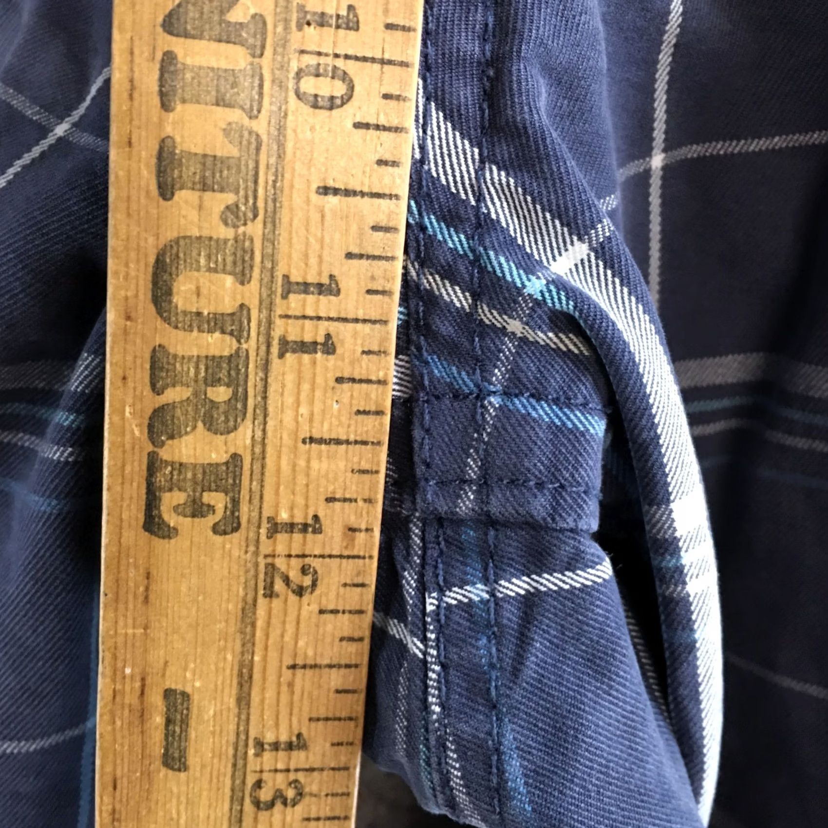 American Eagle Outfitters American Eagle Outfitters Bermuda Short Mens 32 Blue Plaid Cotton Mid Rise Zip Bermuda Shorts Mens Blue Plaid Cotton Mid Rise Zip Size US 32 / EU 48 - 7 Thumbnail