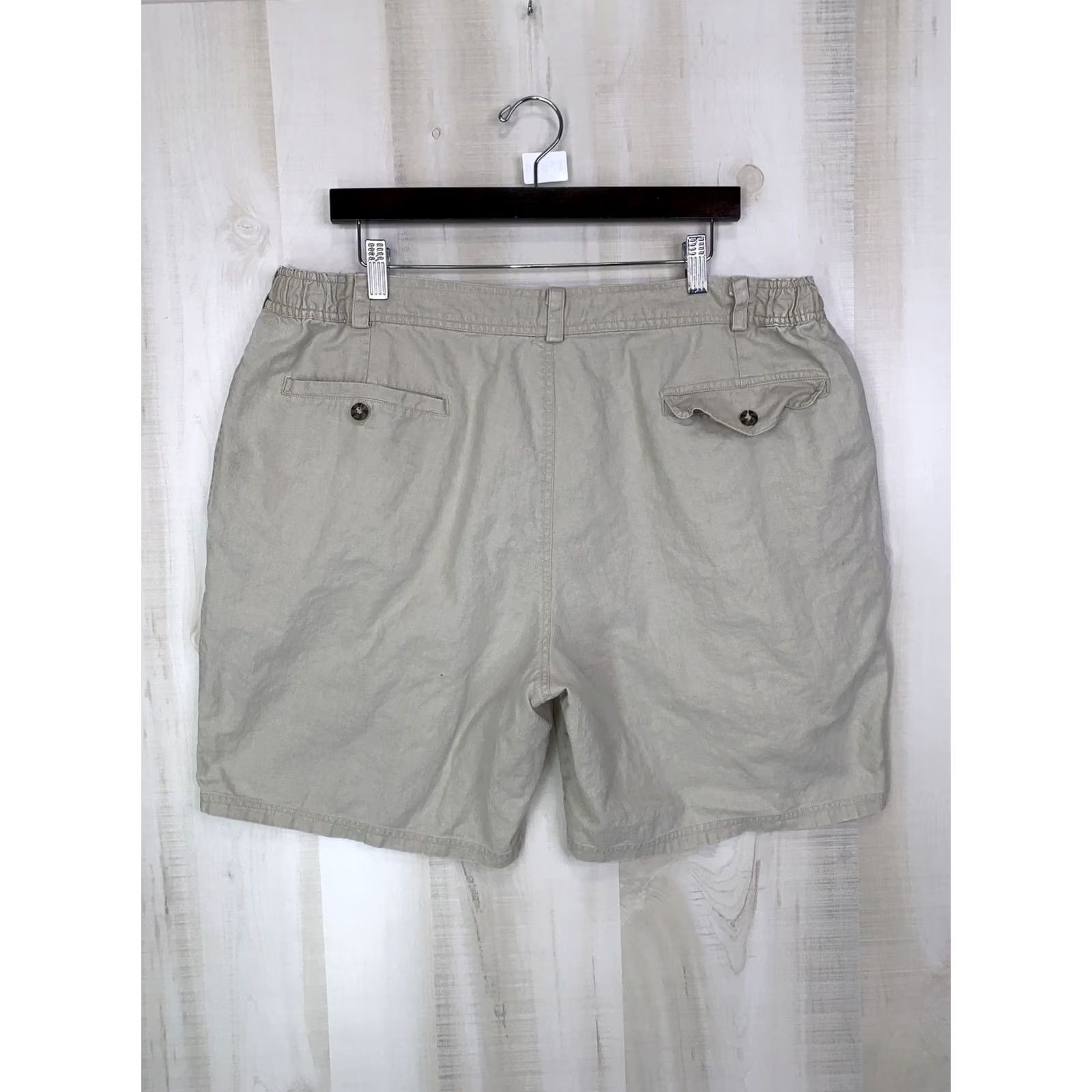 Bugle Boy VINTAGE Bugle Boy Khaki Pleated Front Mens Shorts Size 40 Beige 90s Chino Size US 40 / EU 56 - 7 Thumbnail