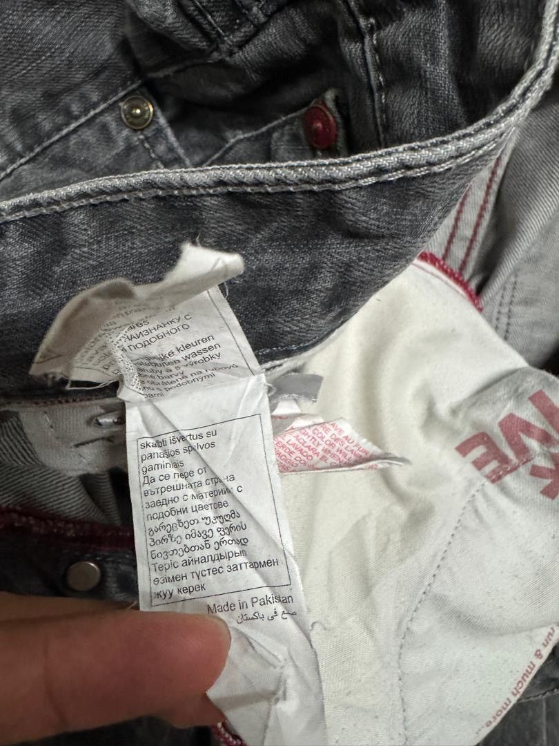 Japanese Brand 90s Style Celio 🇯🇵 Regular Fit Sick Faded Distress Ripped Size US 30 / EU 46 - 13 Thumbnail