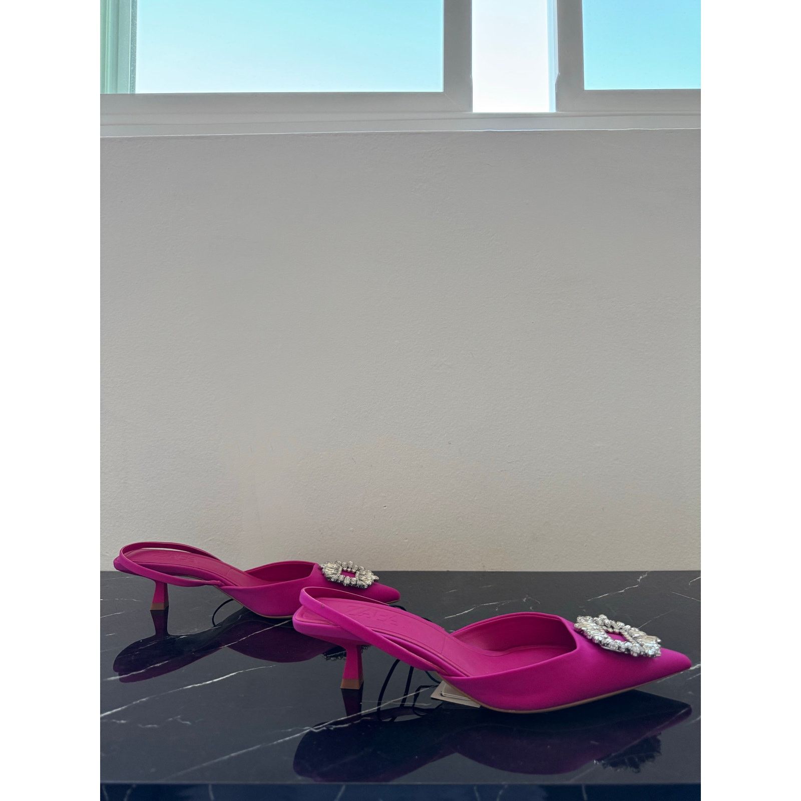 Zara Zara Hot Pink Rhinestone Pointed Toe Slingback Kitten Heel Size US 9 / IT 39 - 11 Thumbnail