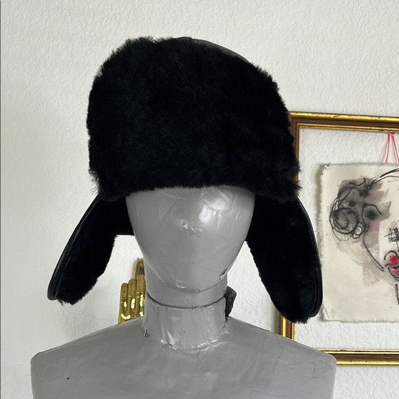 Vintage Leather Sheepskin Lined Trapped Pilot Earmuff Flap Hat Size ONE SIZE - 1 Thumbnail