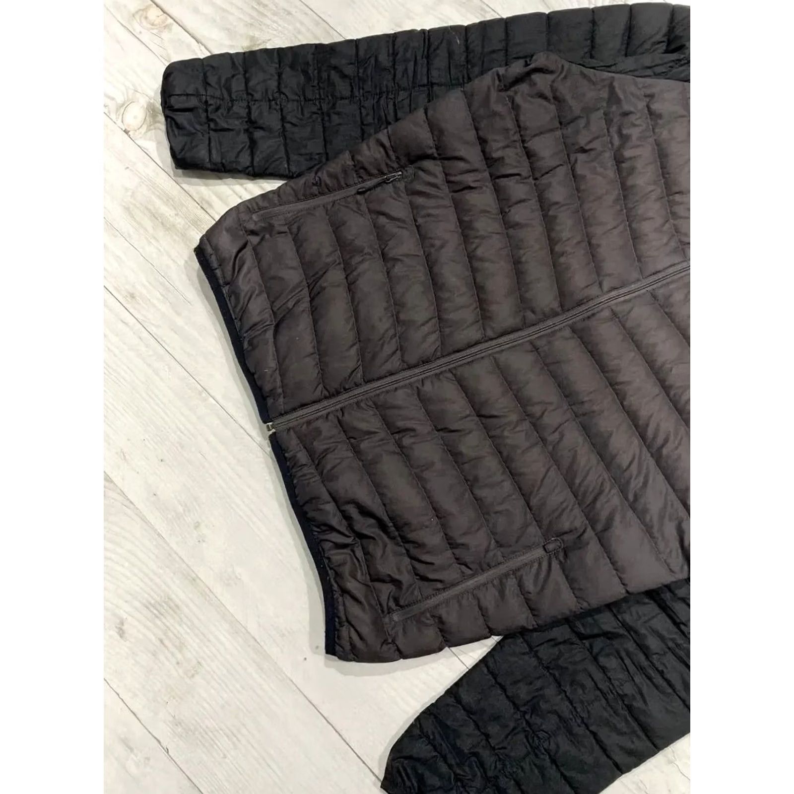 Jack Wolfskin Jack Wolfskin Zenon XT Outdoor Down Jacket Hooded Men Size L Black Size US L / EU 52-54 / 3 - 3 Thumbnail