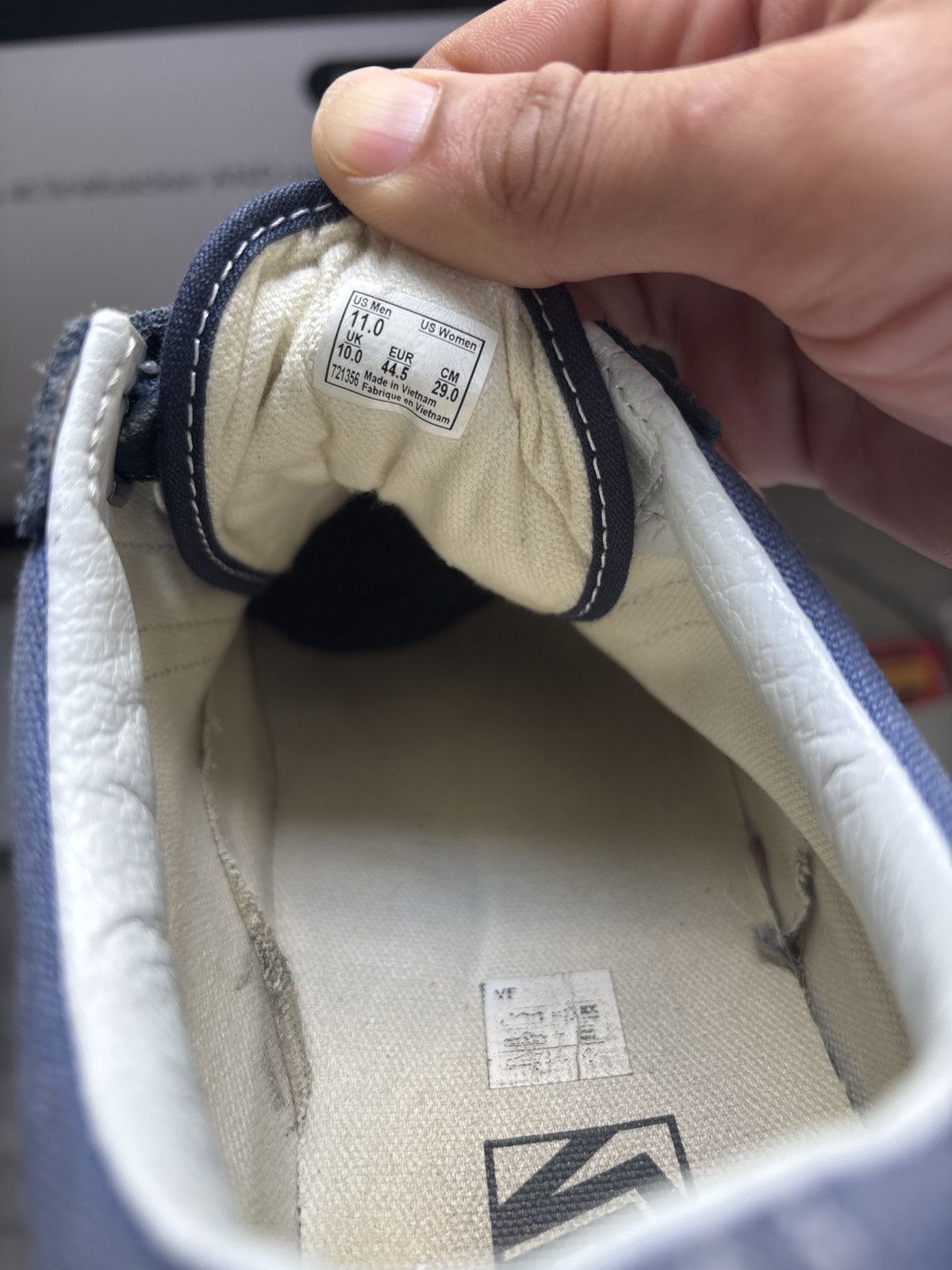 Vans Old Skool Vans w/ Strap Size US 11 / EU 44 - 6 Thumbnail