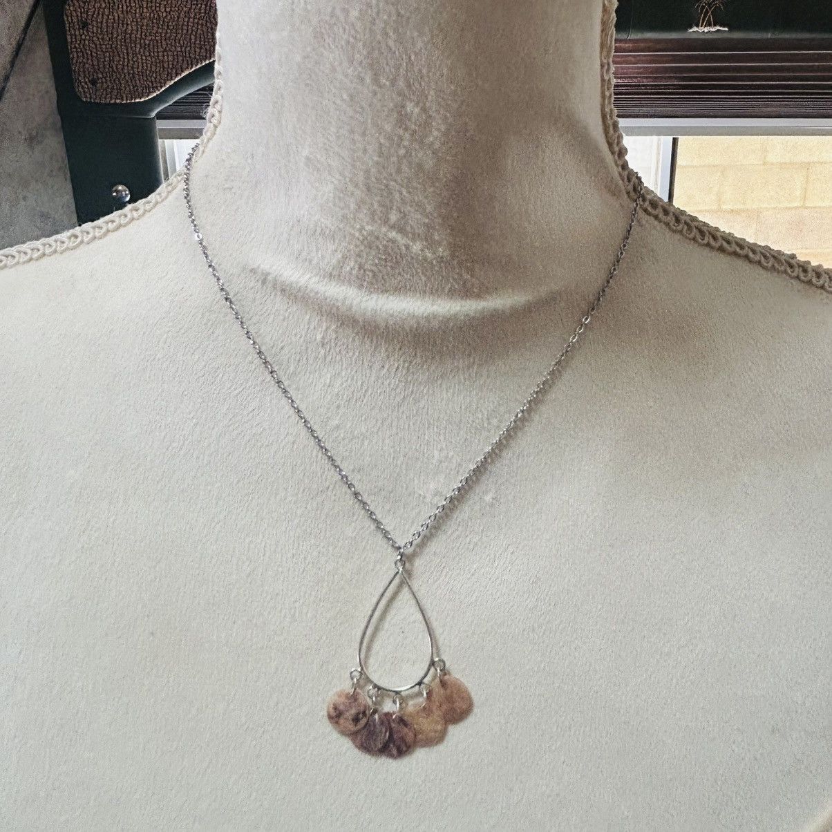 Handmade Handcrafted shell disc chandelier pendant on chain necklace Size ONE SIZE - 2 Thumbnail