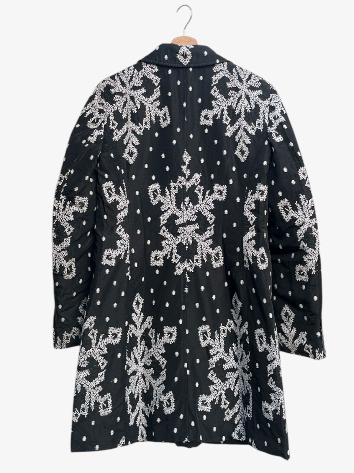 Escada Escada Sport Black Snowflake Embroidery Coat Made in Romania Size M / US 6-8 / IT 42-44 - 4 Thumbnail