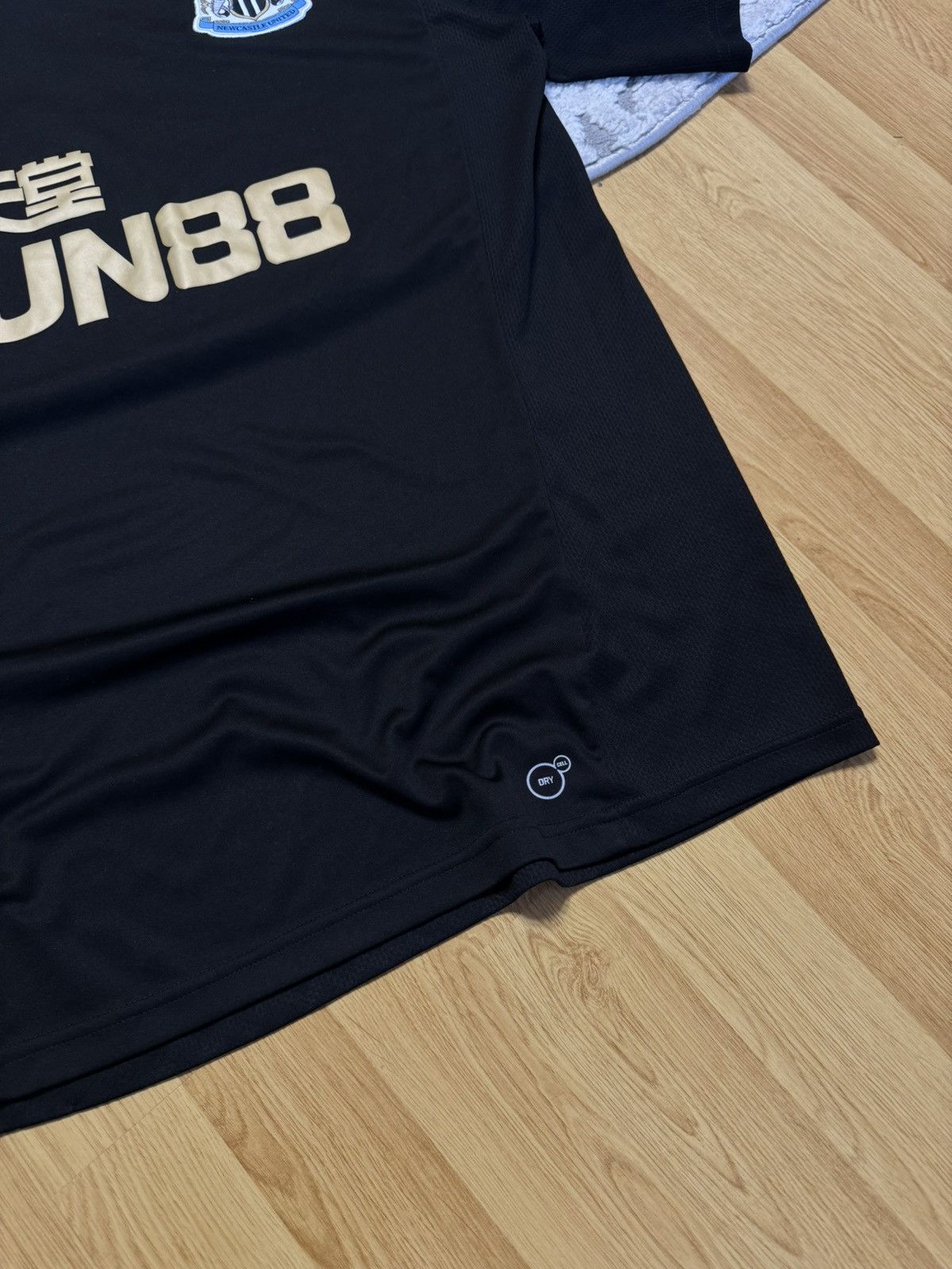 Puma × Vintage Puma Newcastle United 2018/2019 Football Soccer Shirt Jersey Size US XL / EU 56 / 4 - 4 Thumbnail