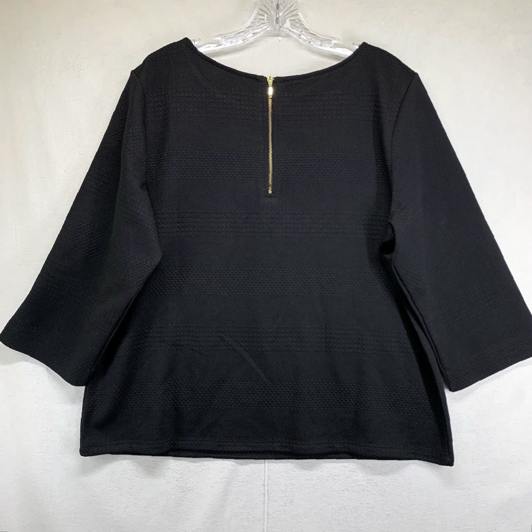 Vintage Chico's Blouse Shirt Black Geometric Pattern Thick Knit Back Zip 3/4 Sleeve Regular Women Size 2 Knit Polyester Rayon Spandex Zipper Size XS / US 0-2 / IT 36-38 - 2 Thumbnail