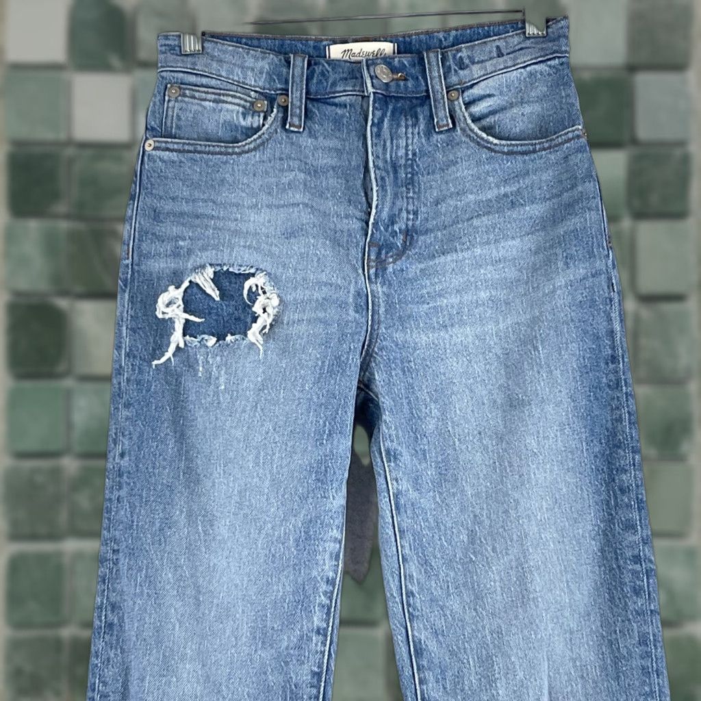 Madewell Madewell Classic Straight Leg Jean Women Size 24 Corrie Wash Stem-Hem Edition Jeans Size 42" / US 20 - 1 Thumbnail