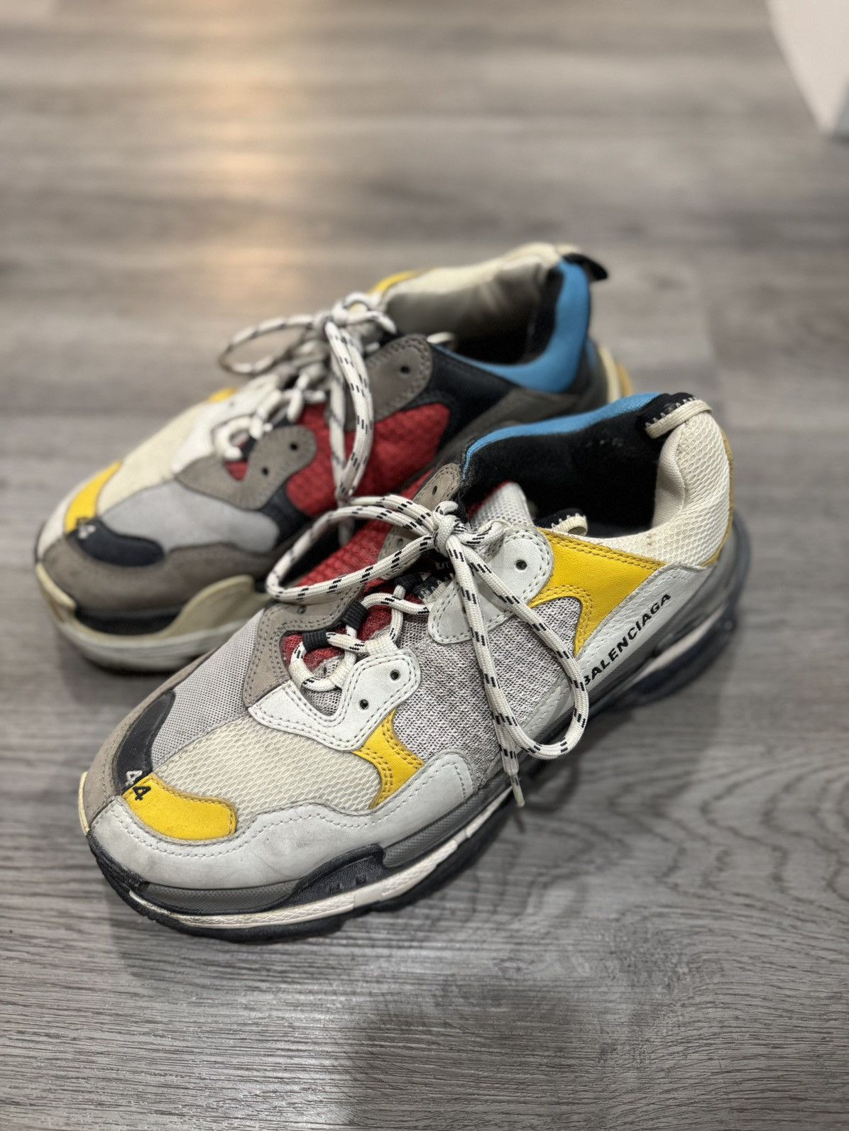 Balenciaga Balenciaga triple s Size US 10.5 / EU 43-44 - 2 Thumbnail